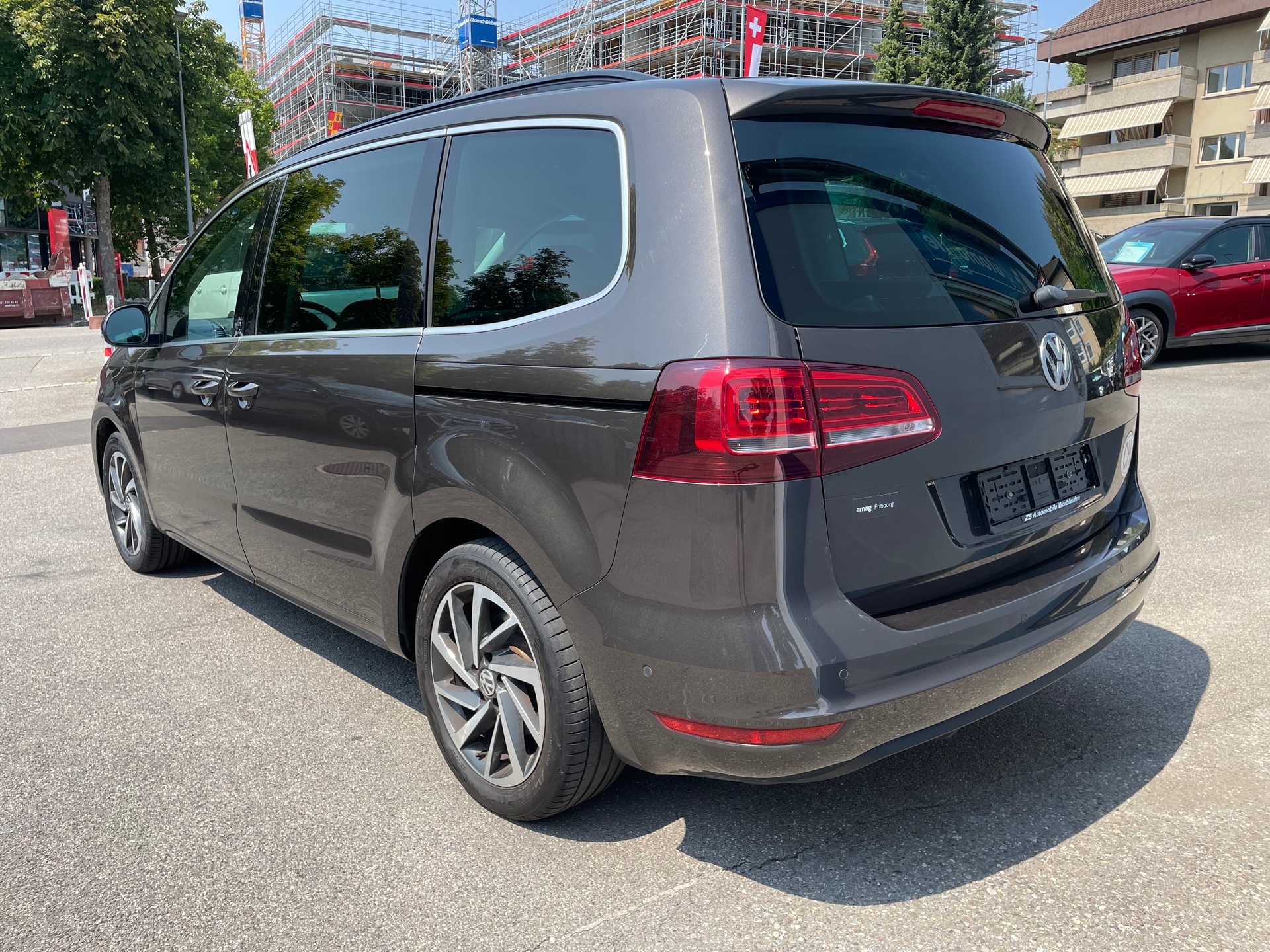 VW Sharan 2.0 TDI BMT Comfortline 4Motion DSG-image-2