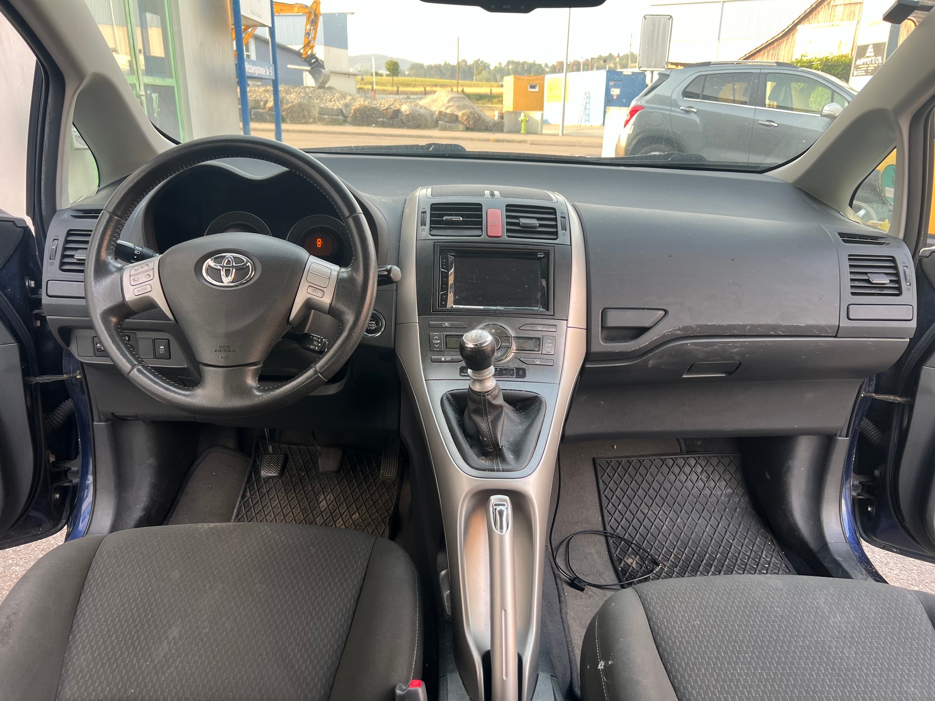 TOYOTA Auris 2.2 D-4D CleanPower Linea Sol Premium-image-6