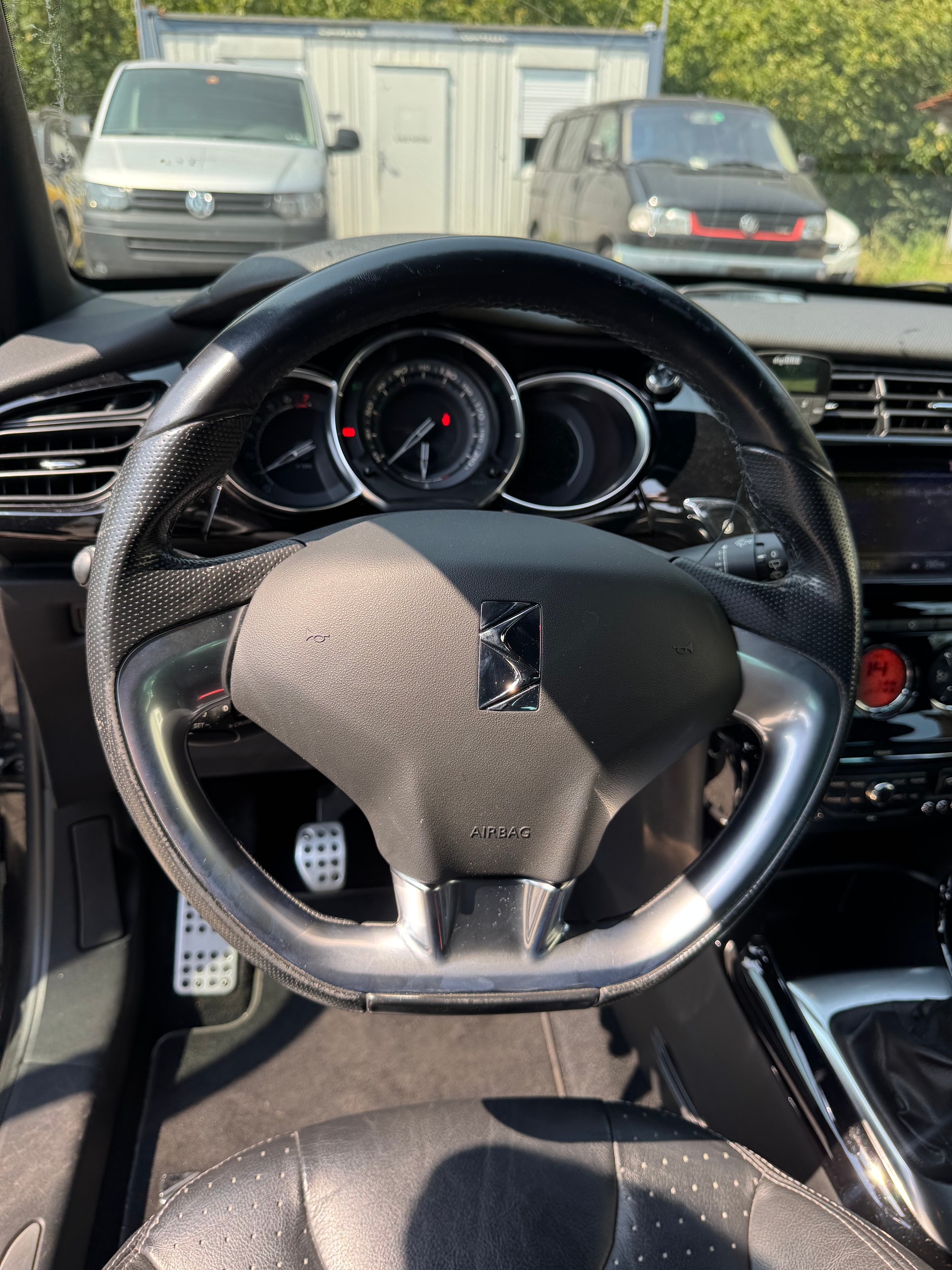 DS AUTOMOBILES DS3 1.6 THP Sport Chic-image-10