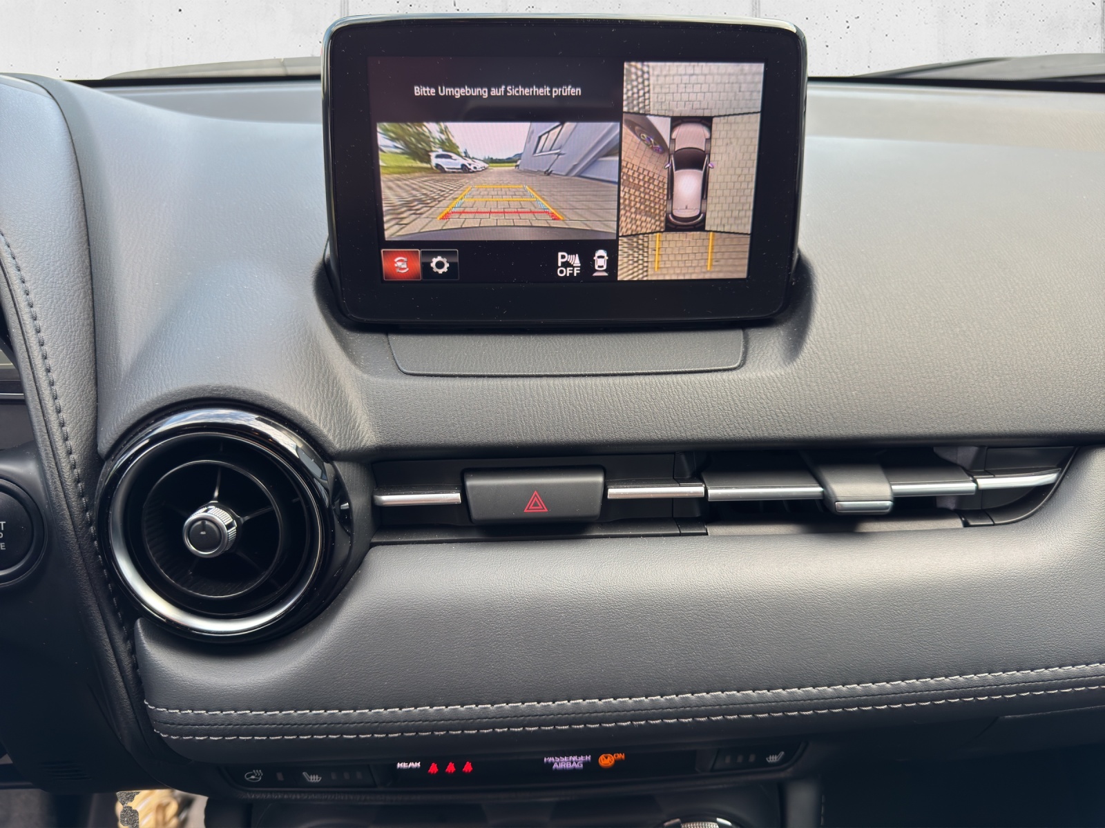MAZDA CX-3 SKYACTIV-G 121 Revolution FWD Automat-image-12