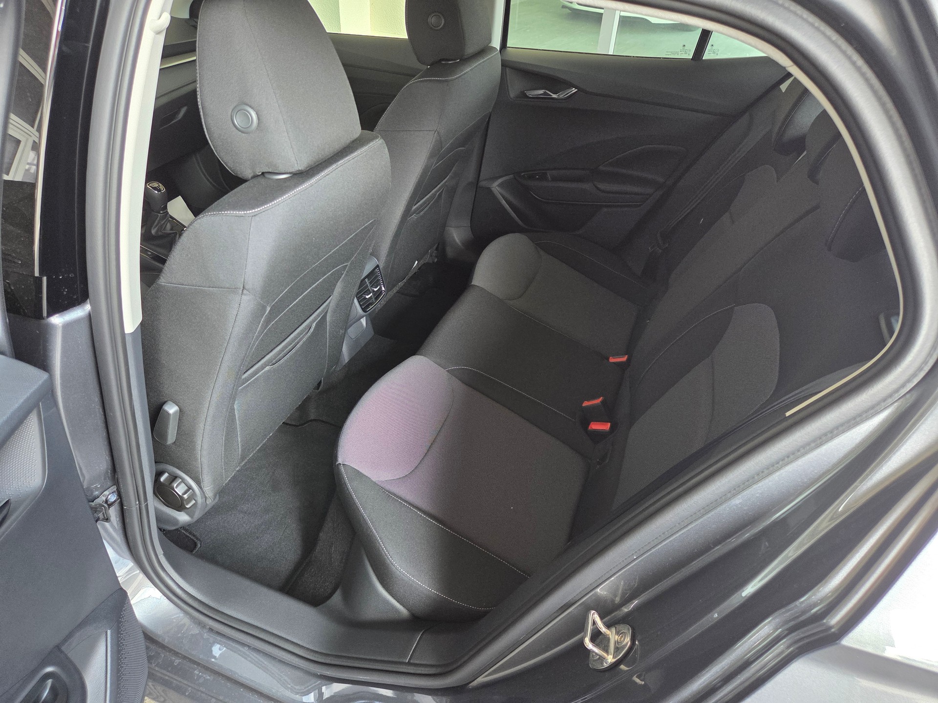 SKODA Fabia 1.0 TSI Selection-image-12