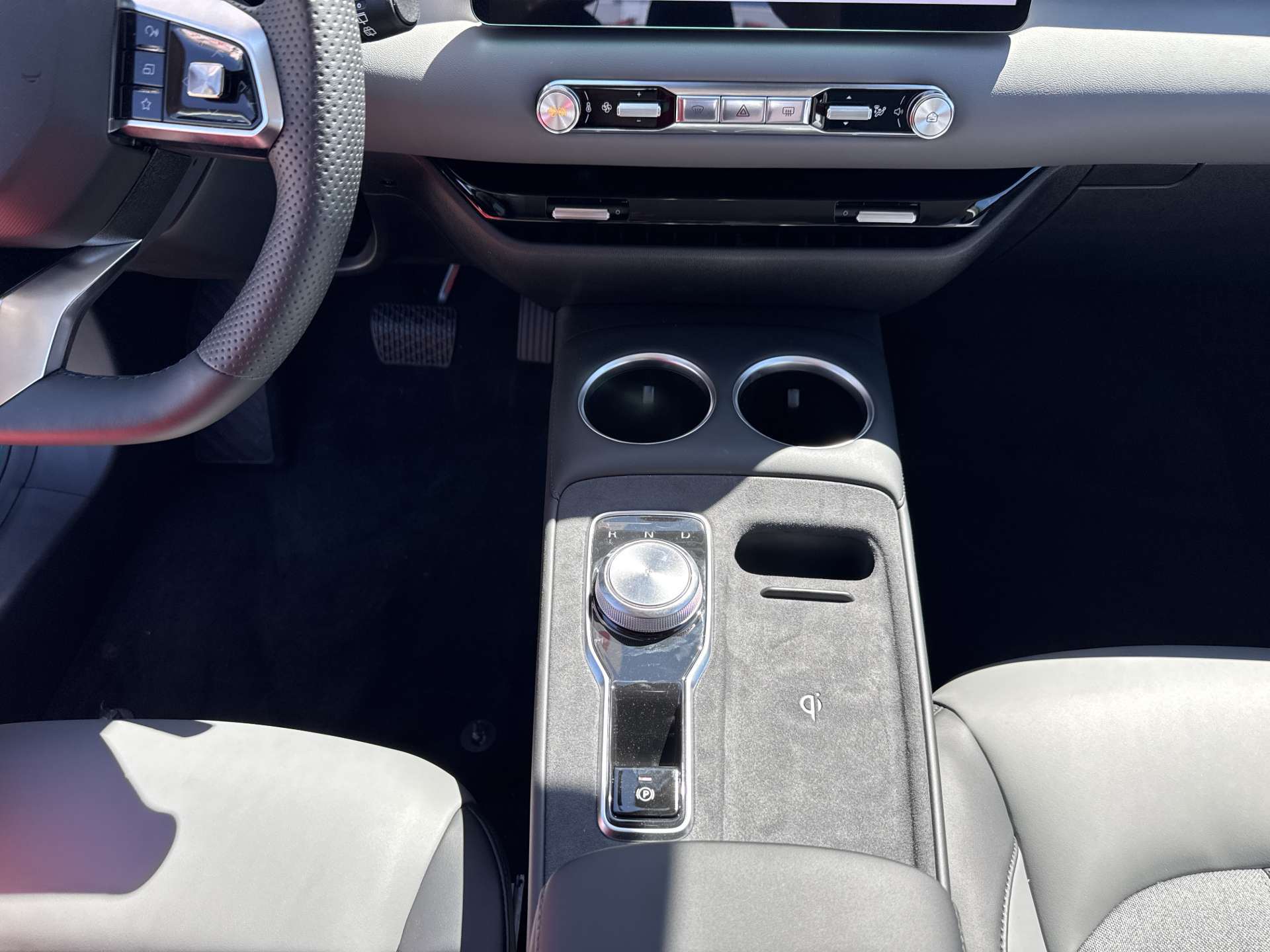MG 4 EV 64kWh Premium Facelift Automat-image-11