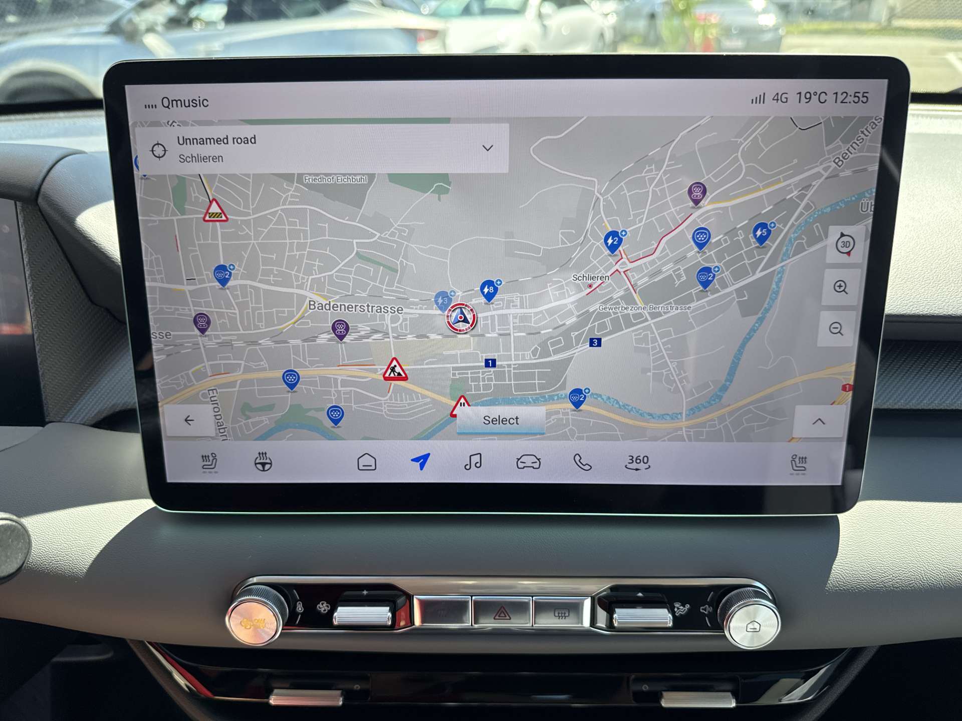 MG 4 EV 64kWh Premium Facelift Automat-image-1