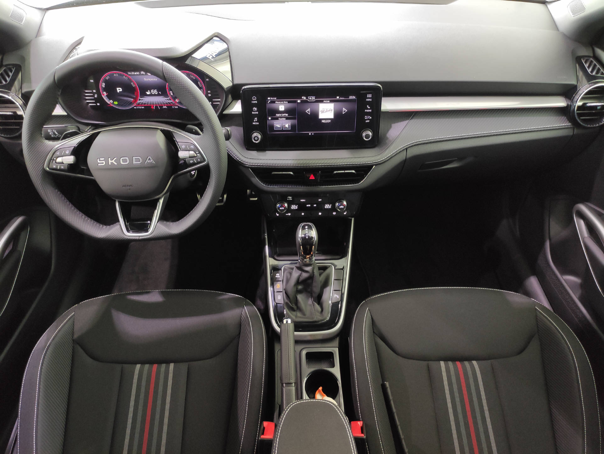 SKODA Fabia 1.5 TSI 130 DSG-image-13