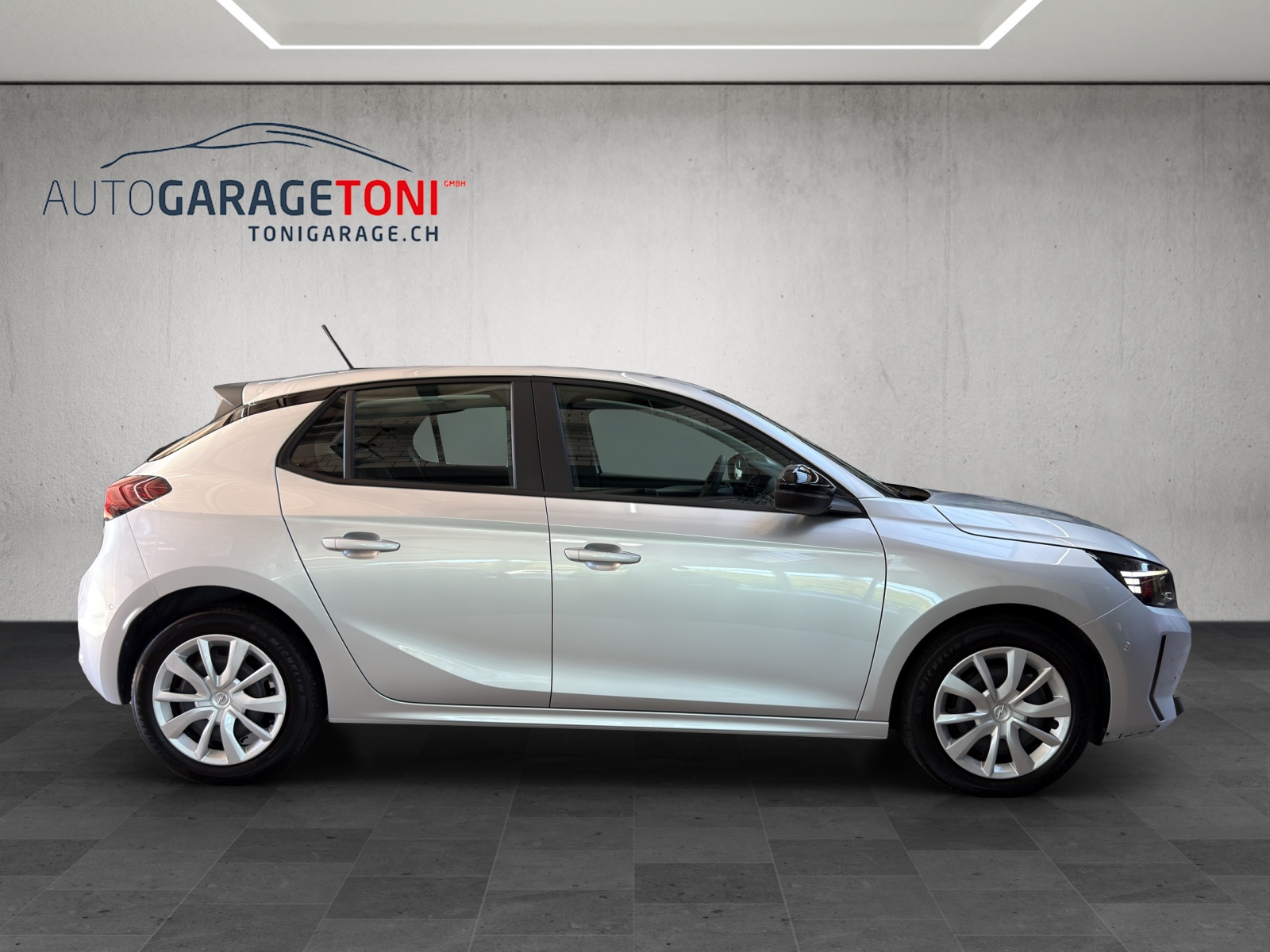 OPEL Corsa 1.2 TP Edition A-image-4