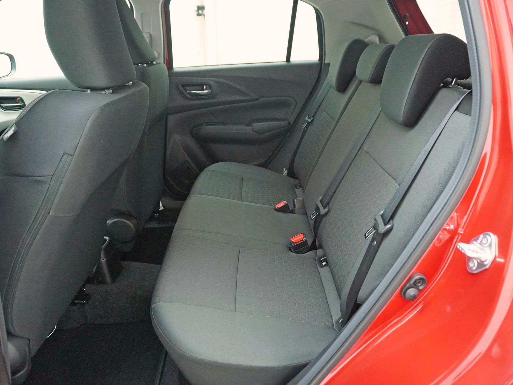 SUZUKI Swift 1.2 Sakura Top Hybrid 4x4-image-17