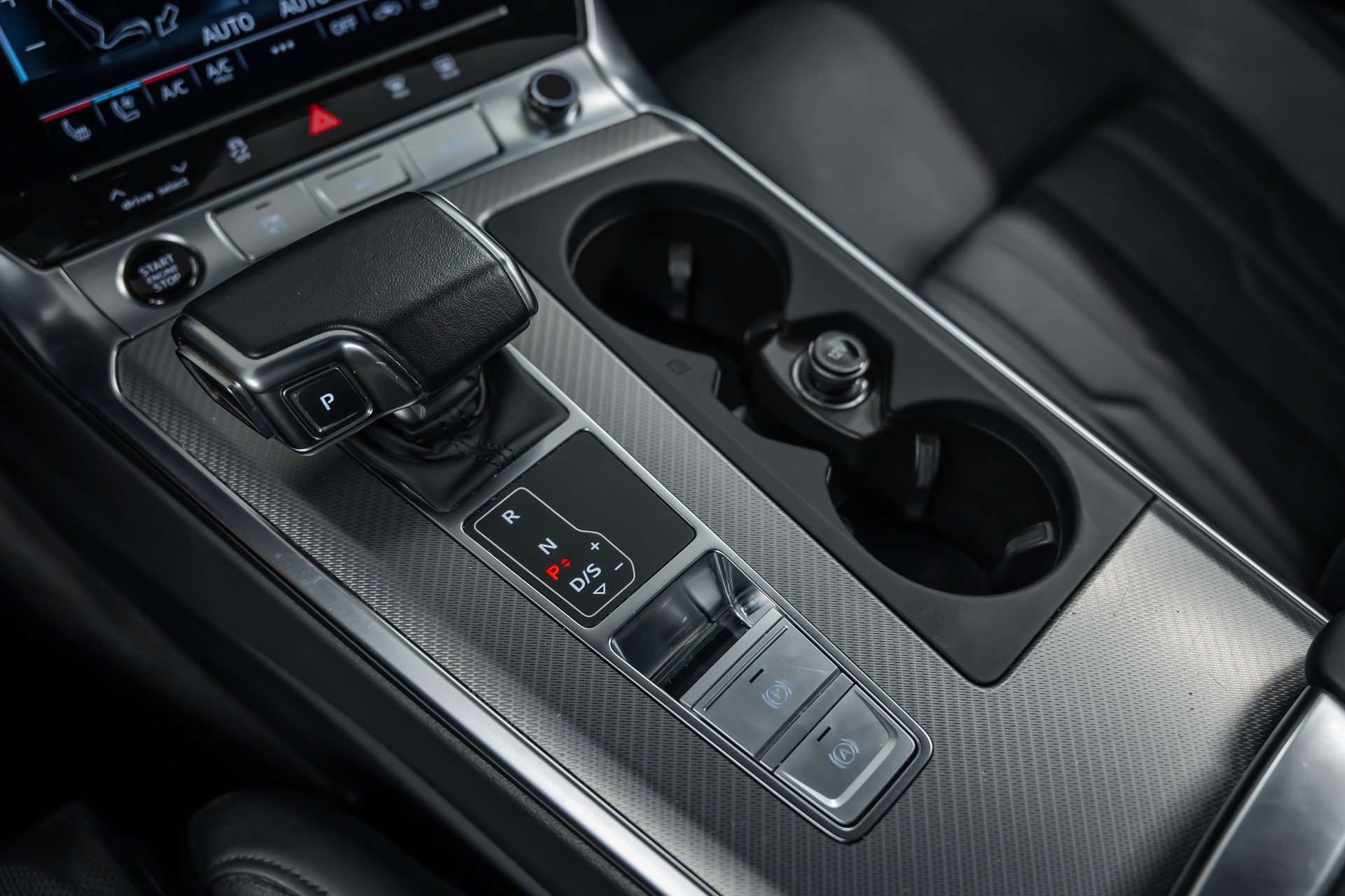 AUDI A6 Limousine 45 TFSI Sport quattro S-tronic *Panorama*Head-Up*Leder*360°*B&O*-image-25