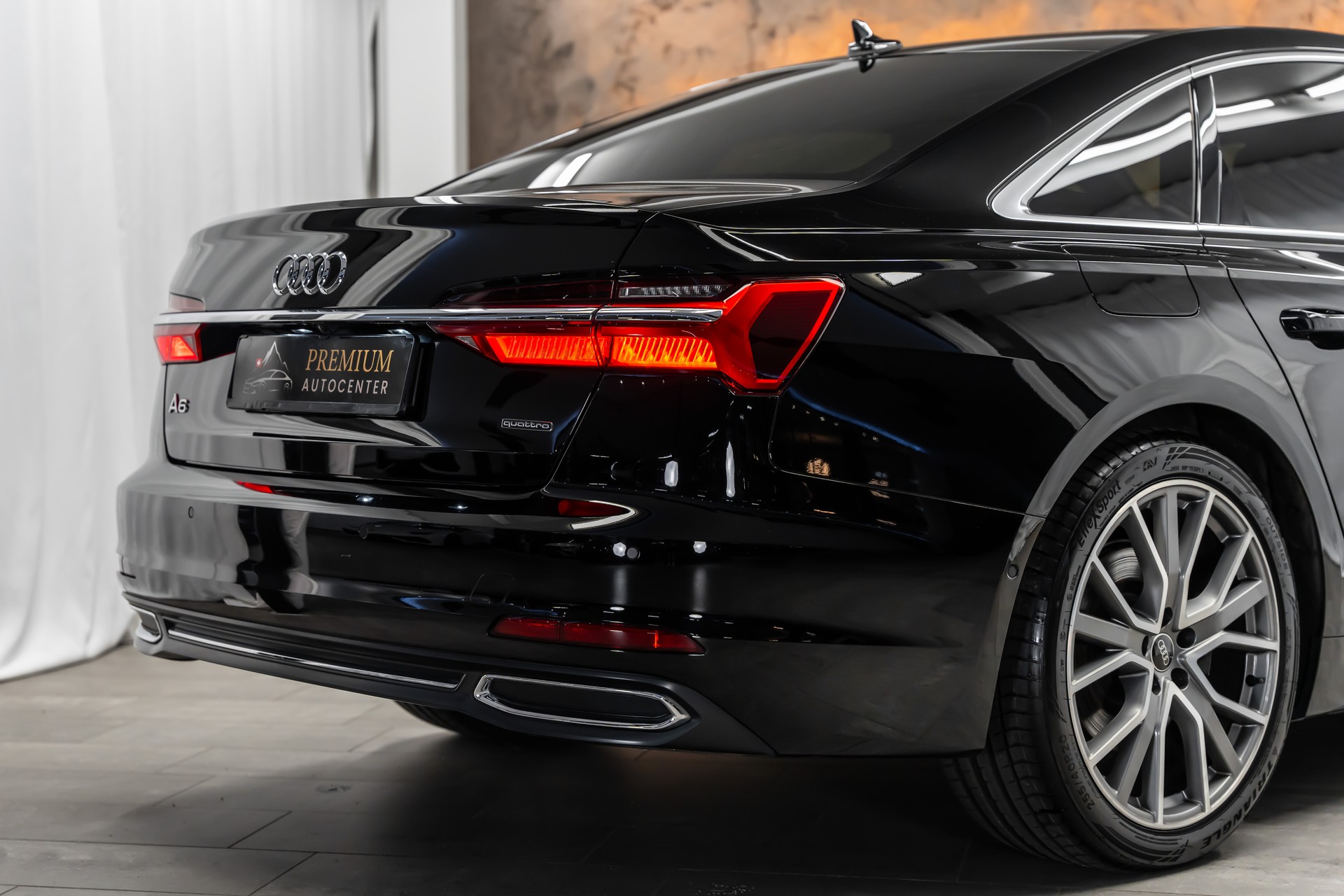 AUDI A6 Limousine 45 TFSI Sport quattro S-tronic *Panorama*Head-Up*Leder*360°*B&O*-image-6