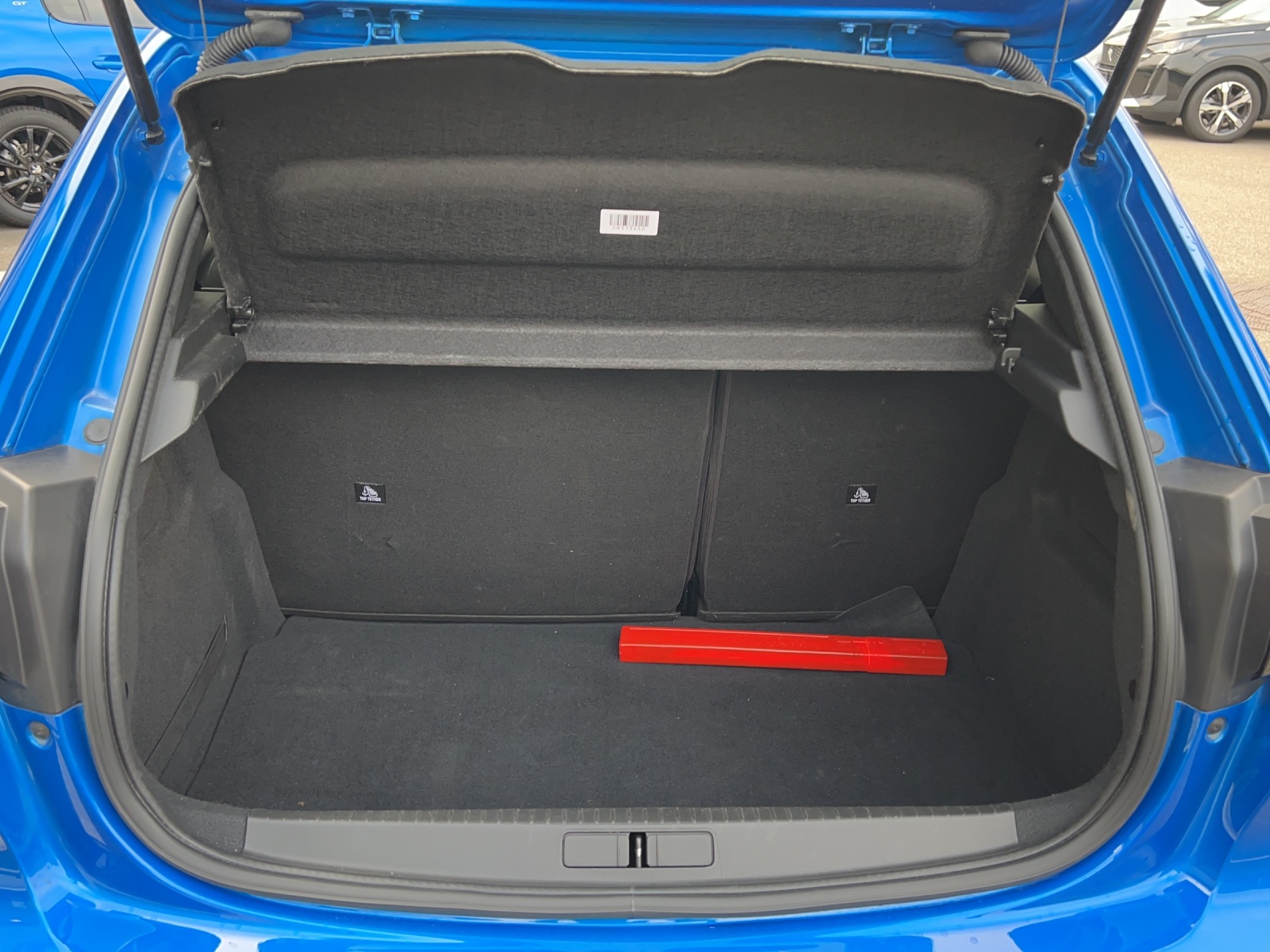 PEUGEOT 208 1.2 PureTech 130 Allure Pack-image-6