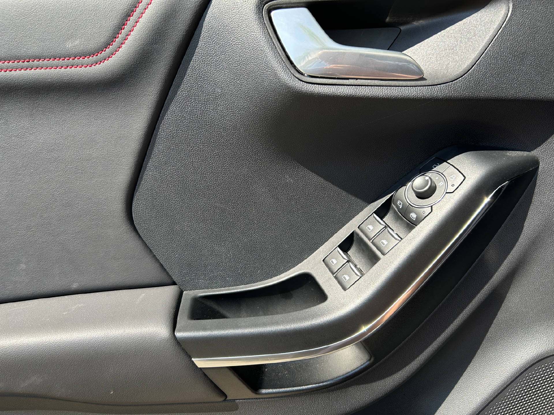 FORD Puma 1.0 EcoB Hybrid 155 ST-Line X-image-12