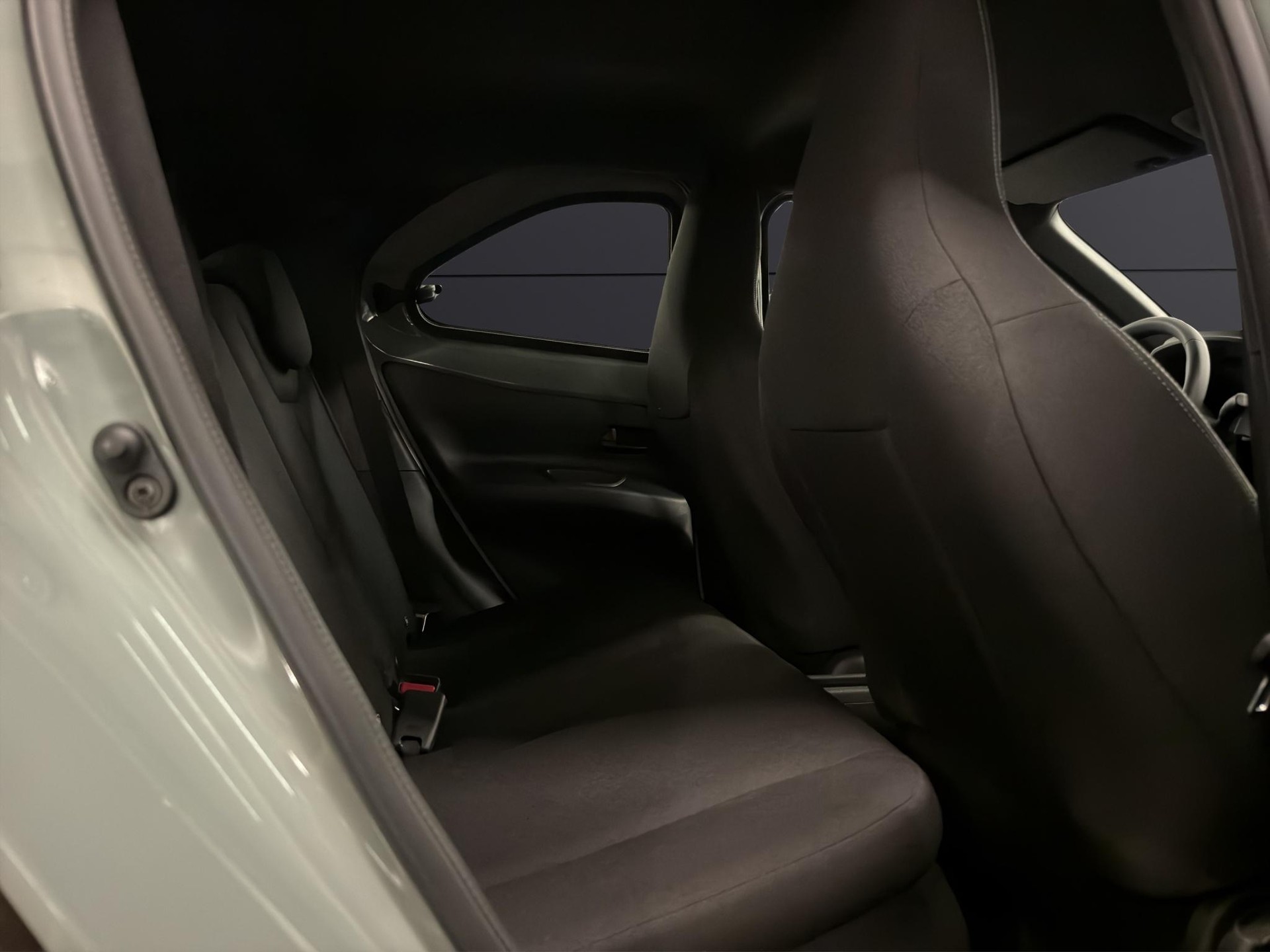 TOYOTA Aygo X 1.5 VVT-i HSD Trend-image-12