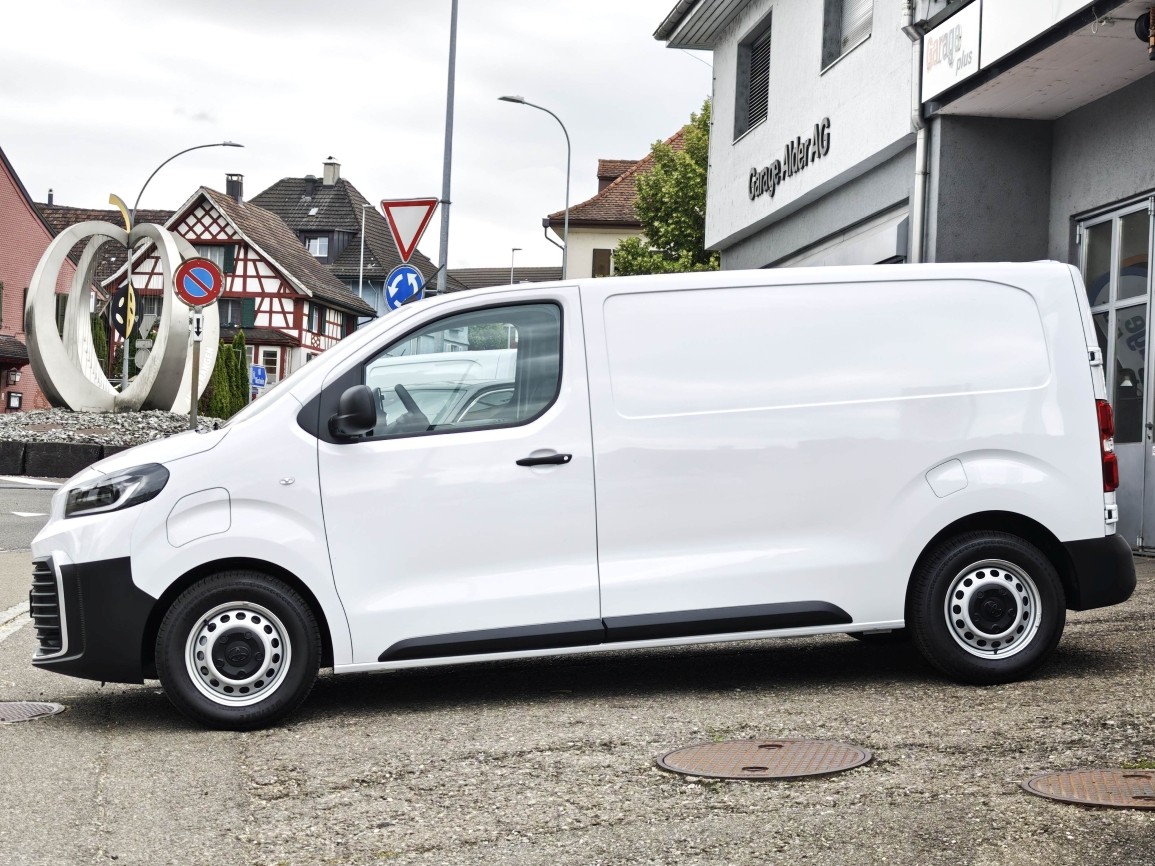 TOYOTA PROACE Van L1 75KWh Advanced