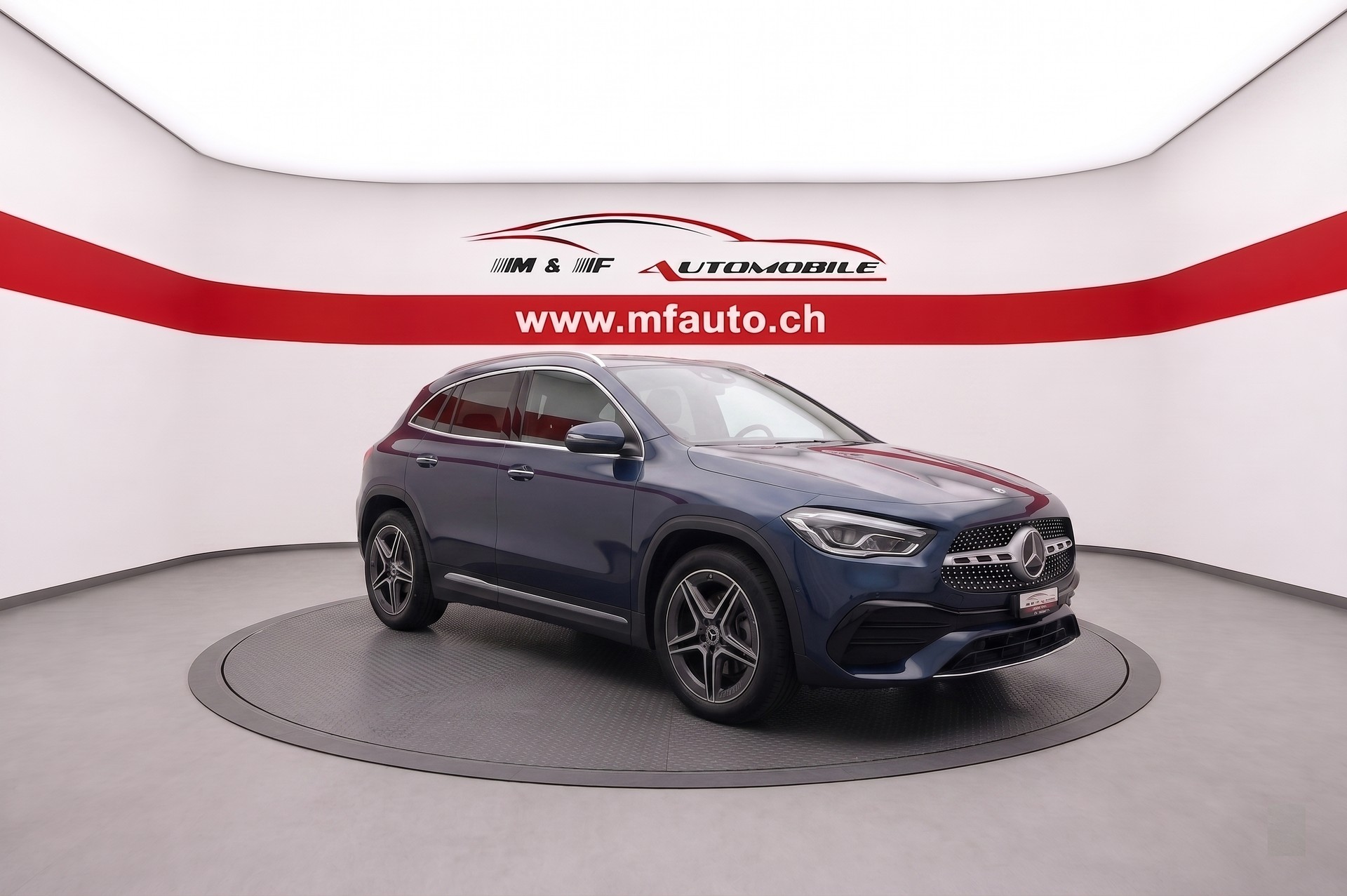 MERCEDES-BENZ GLA 220 d AMG Line * CH FAHRZEUG *-image-1