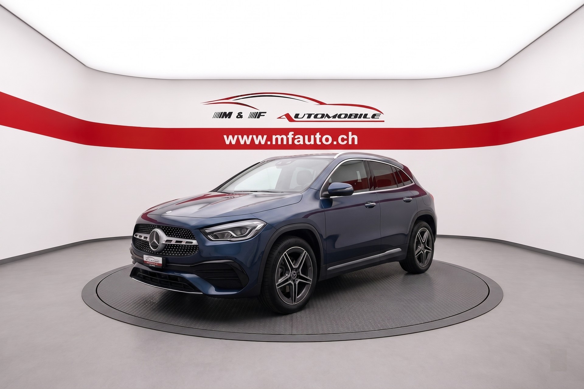 MERCEDES-BENZ GLA 220 d AMG Line * CH FAHRZEUG *-image-0