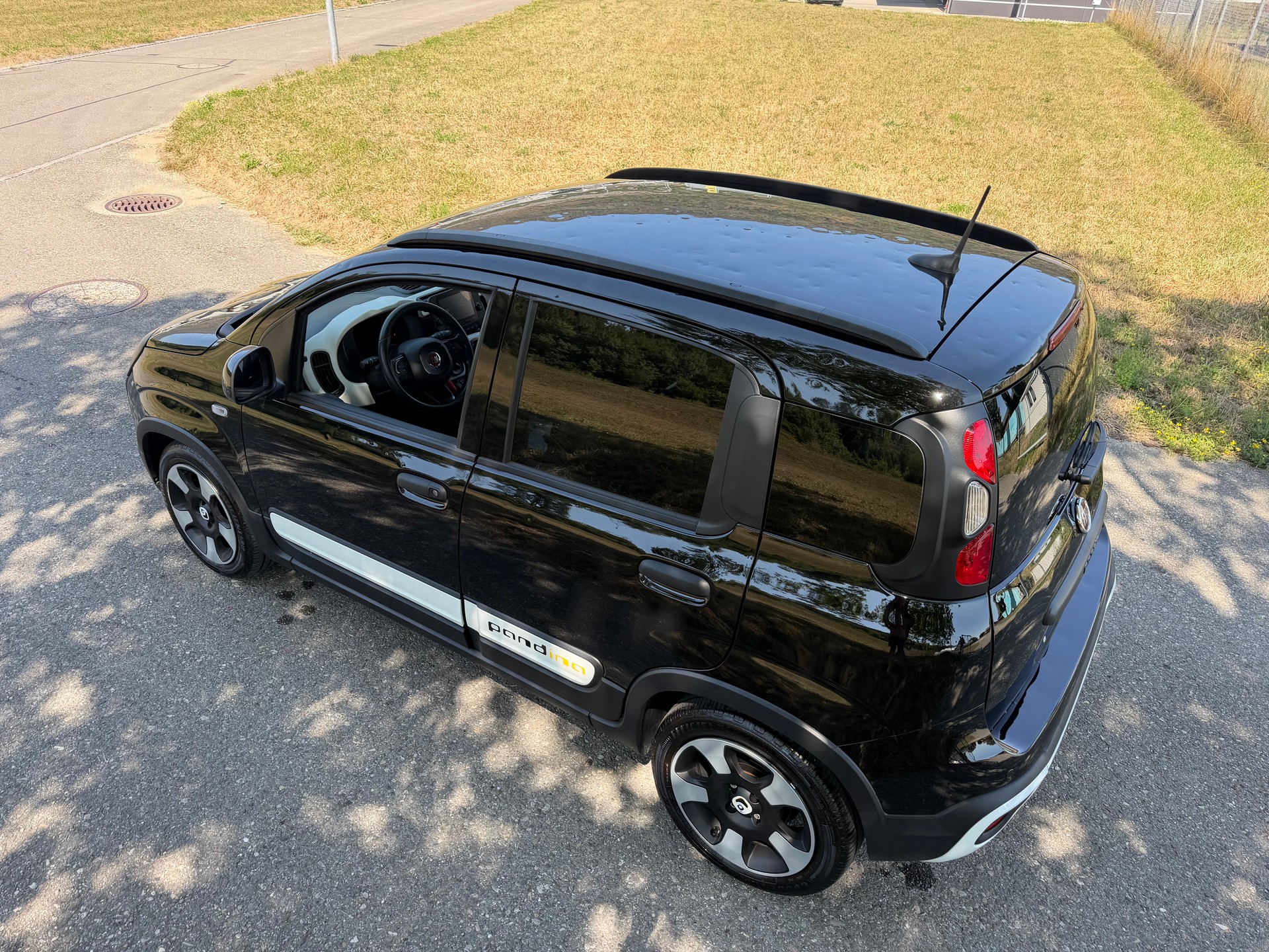 FIAT HYBRIDE CROSS 70 PS !! 1.0 MHEV. CH WAGEN. HAGELSCHADEN. PREIS 9`900.--image-8