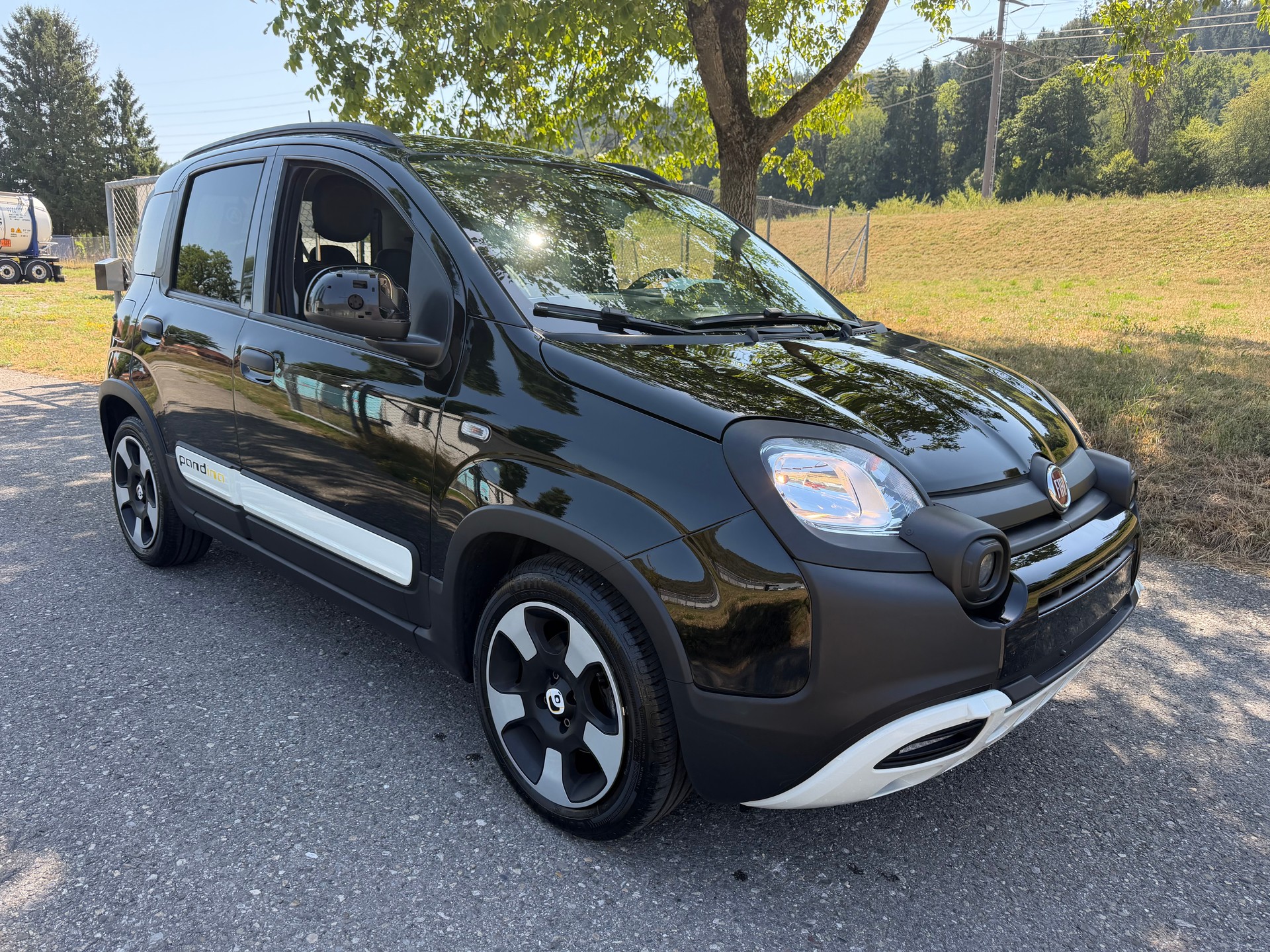 FIAT HYBRIDE CROSS 70 PS !! 1.0 MHEV. CH WAGEN. HAGELSCHADEN. PREIS 9`900.-