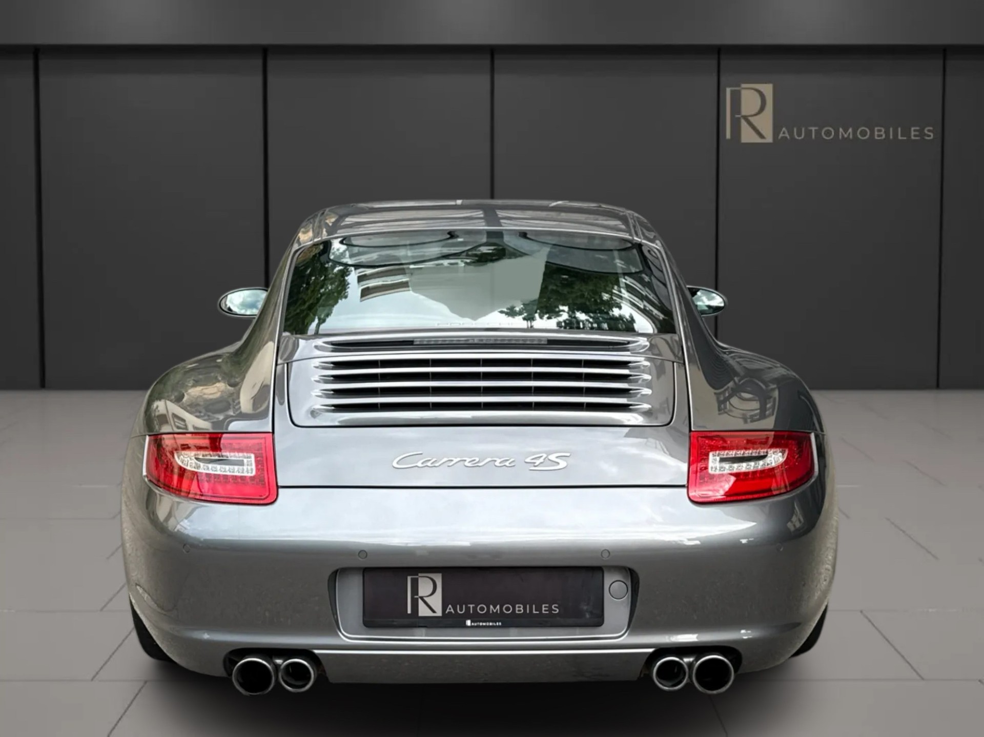PORSCHE 911 Carrera 4S-showroom-element-3