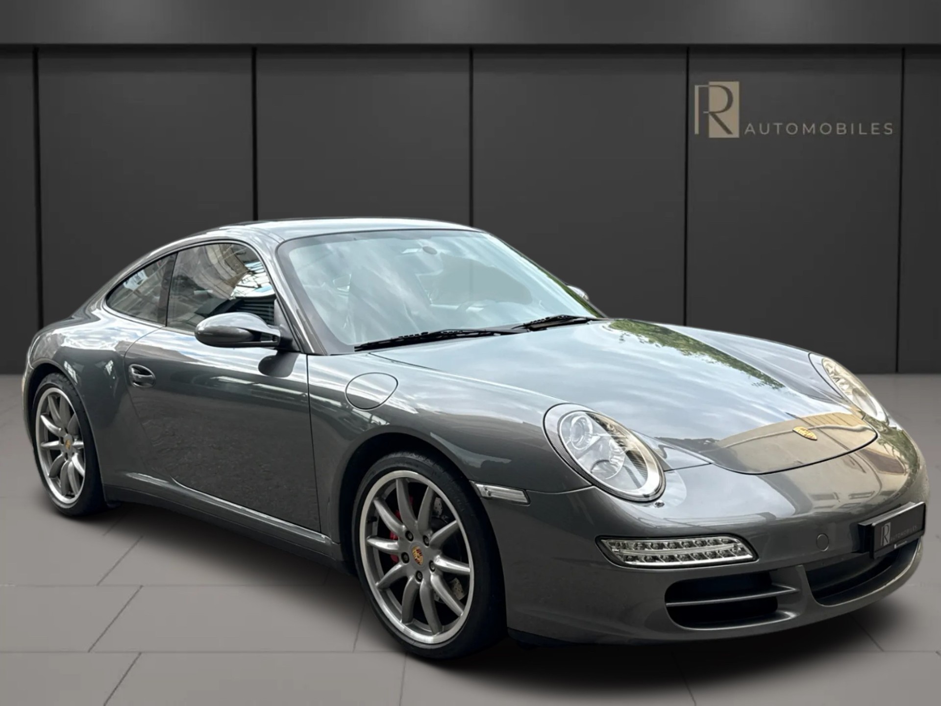 PORSCHE 911 Carrera 4S