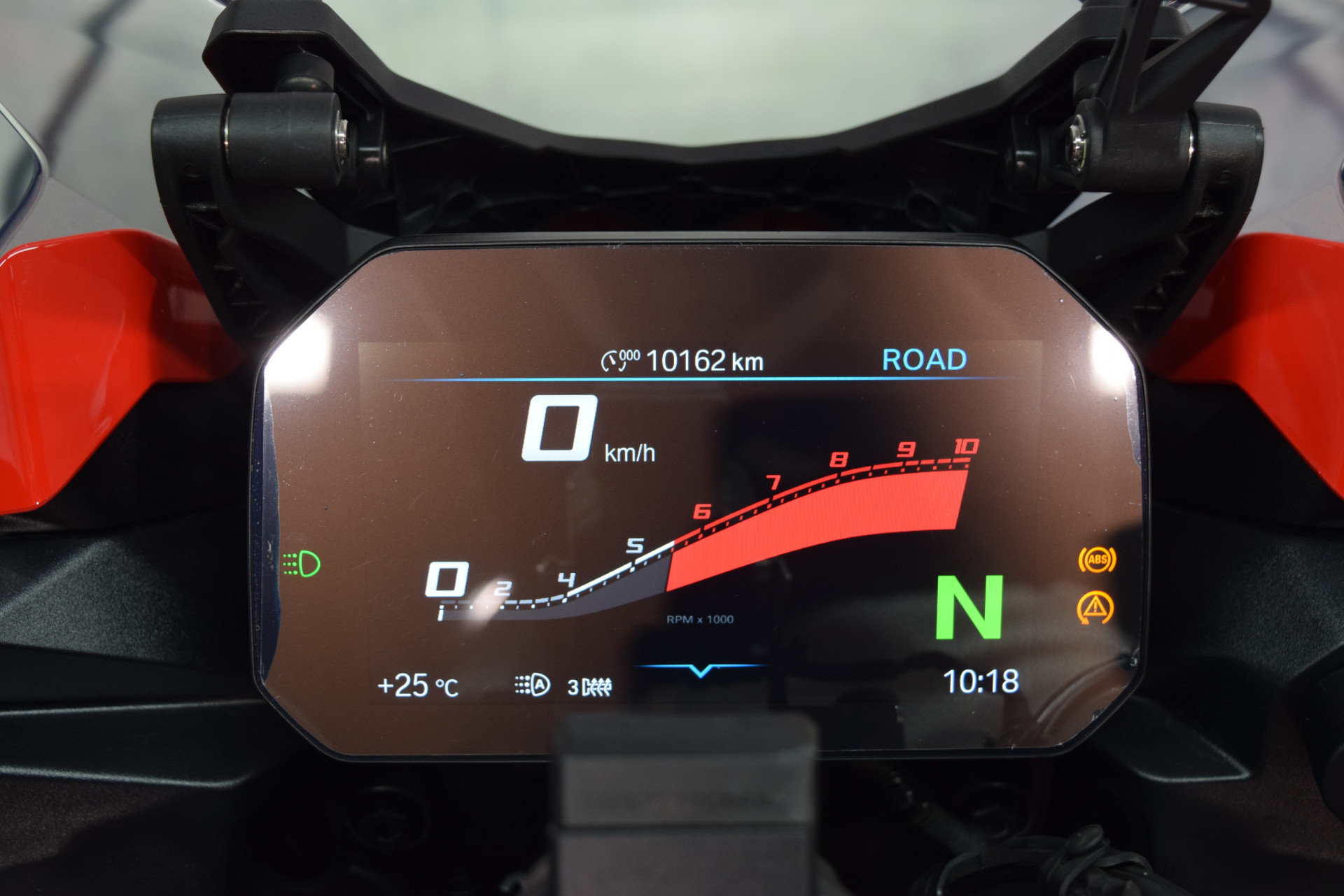 BMW F 900 XR Tieferlegung - Vollausstattung-image-9