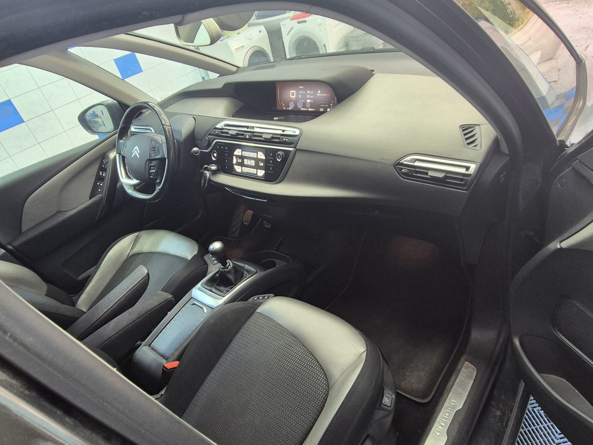CITROEN Grand C4 Picasso 1.6i 16V THP Exclusive-image-7