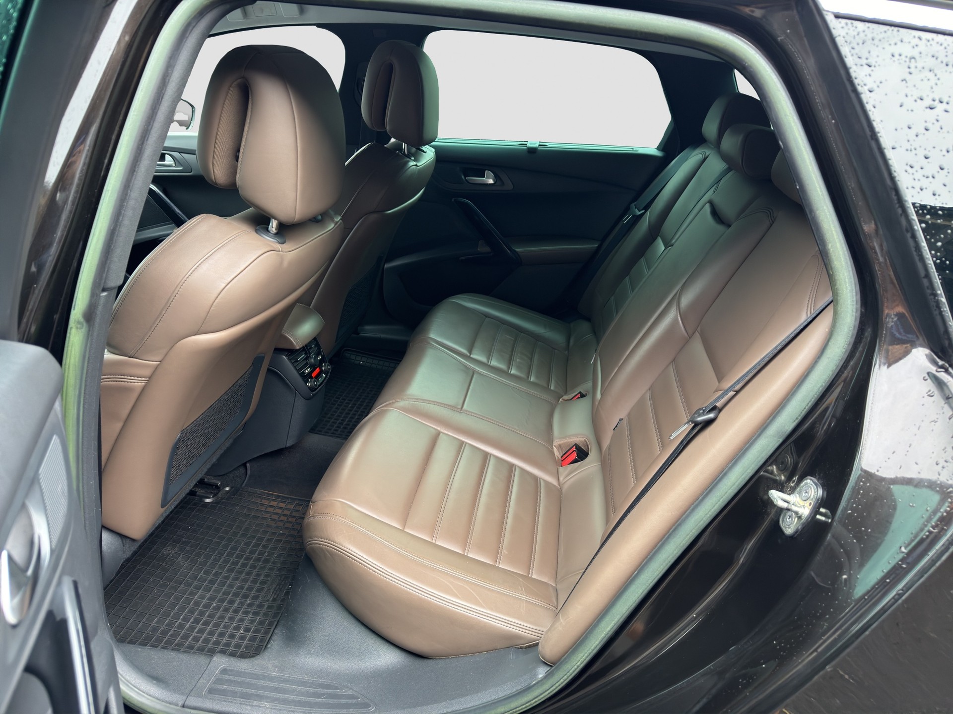 PEUGEOT 508 SW 2.2 HDI GT Automatic-image-10