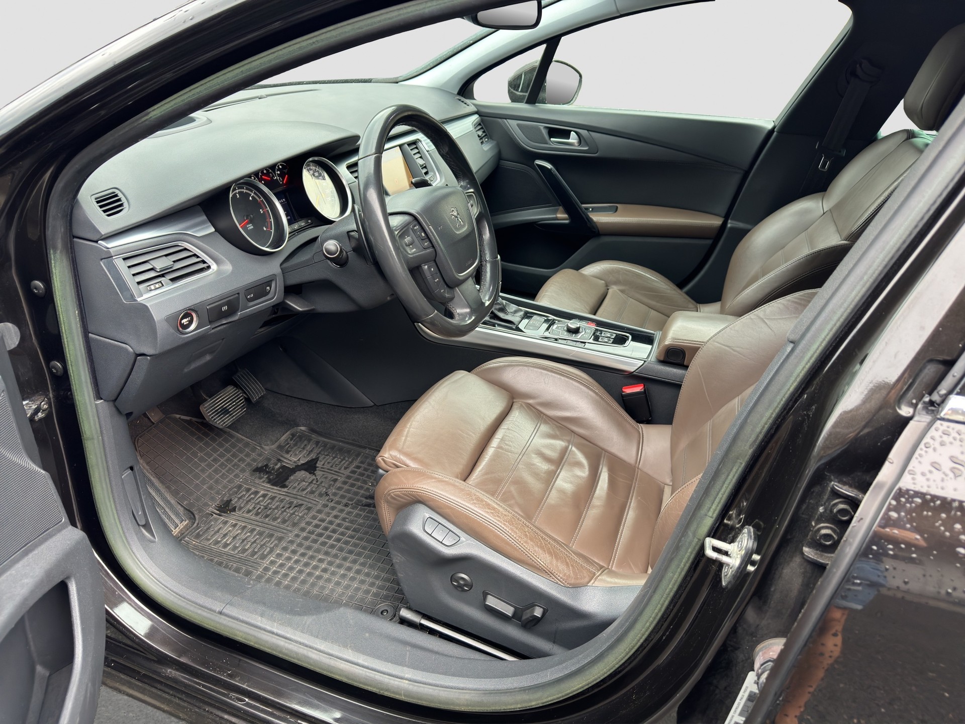 PEUGEOT 508 SW 2.2 HDI GT Automatic-image-9