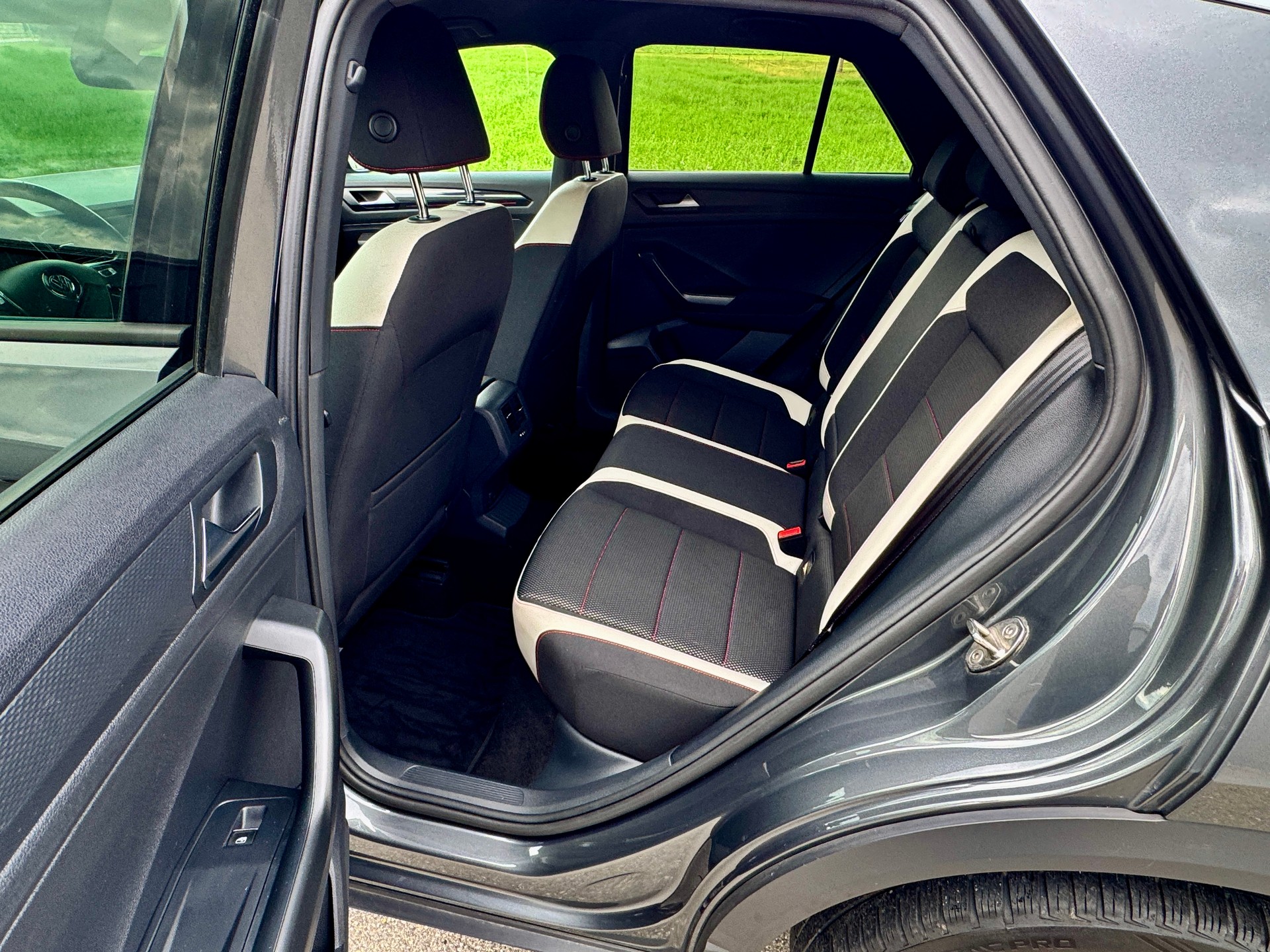 VW T-Roc 2.0 TSI Sport DSG 4Motion-image-16