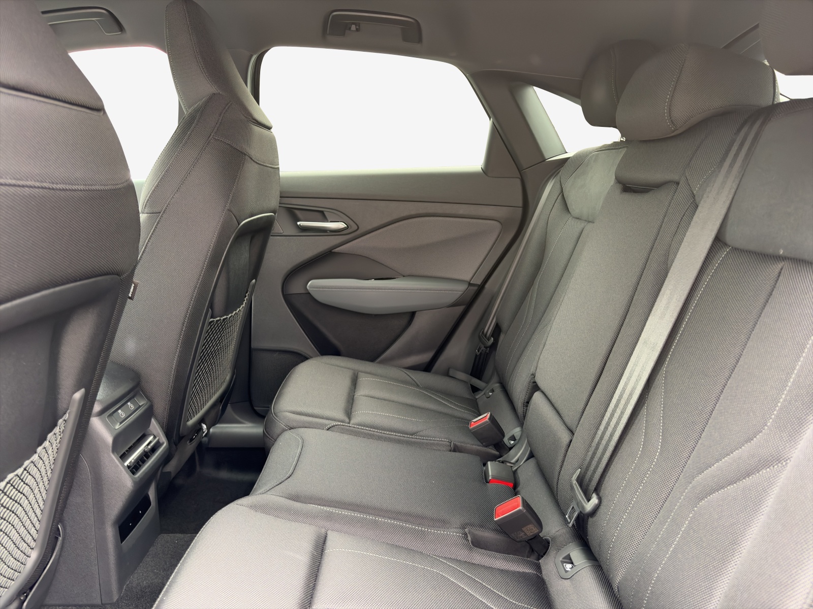 AUDI Q3 Sportback e-hybrid 200 kW S tronig-image-11