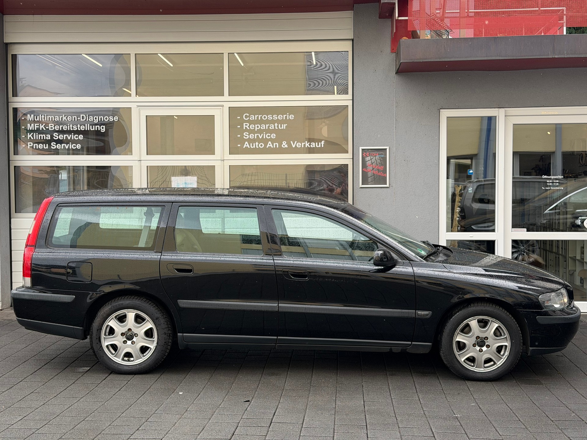 VOLVO Volvo V70 T5*Unikat*Frisch ab MFK&Service*8-Fach Räder*250PS*Schiebedach*-image-5