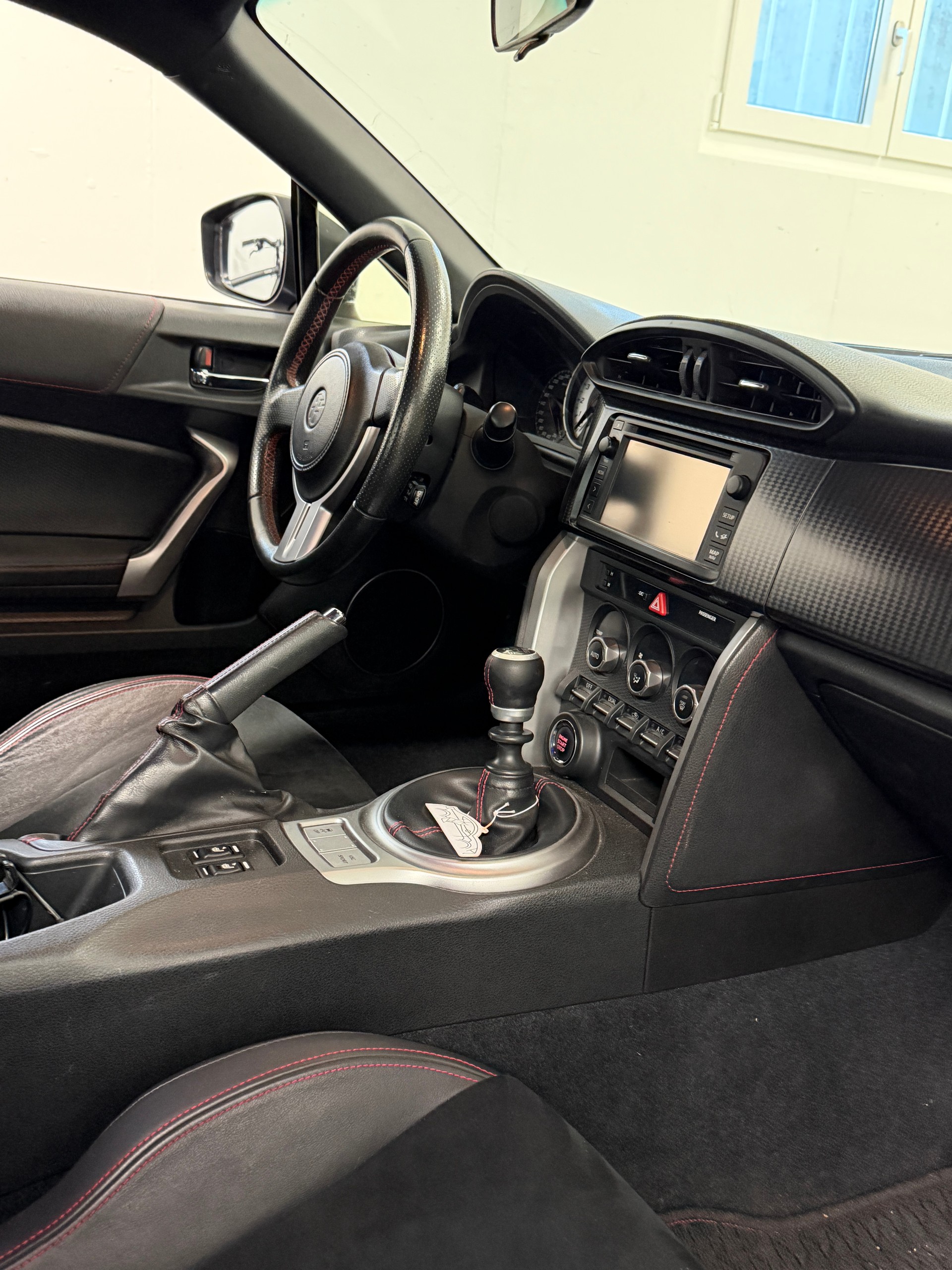 TOYOTA 2.0 D-4S Sport-image-2