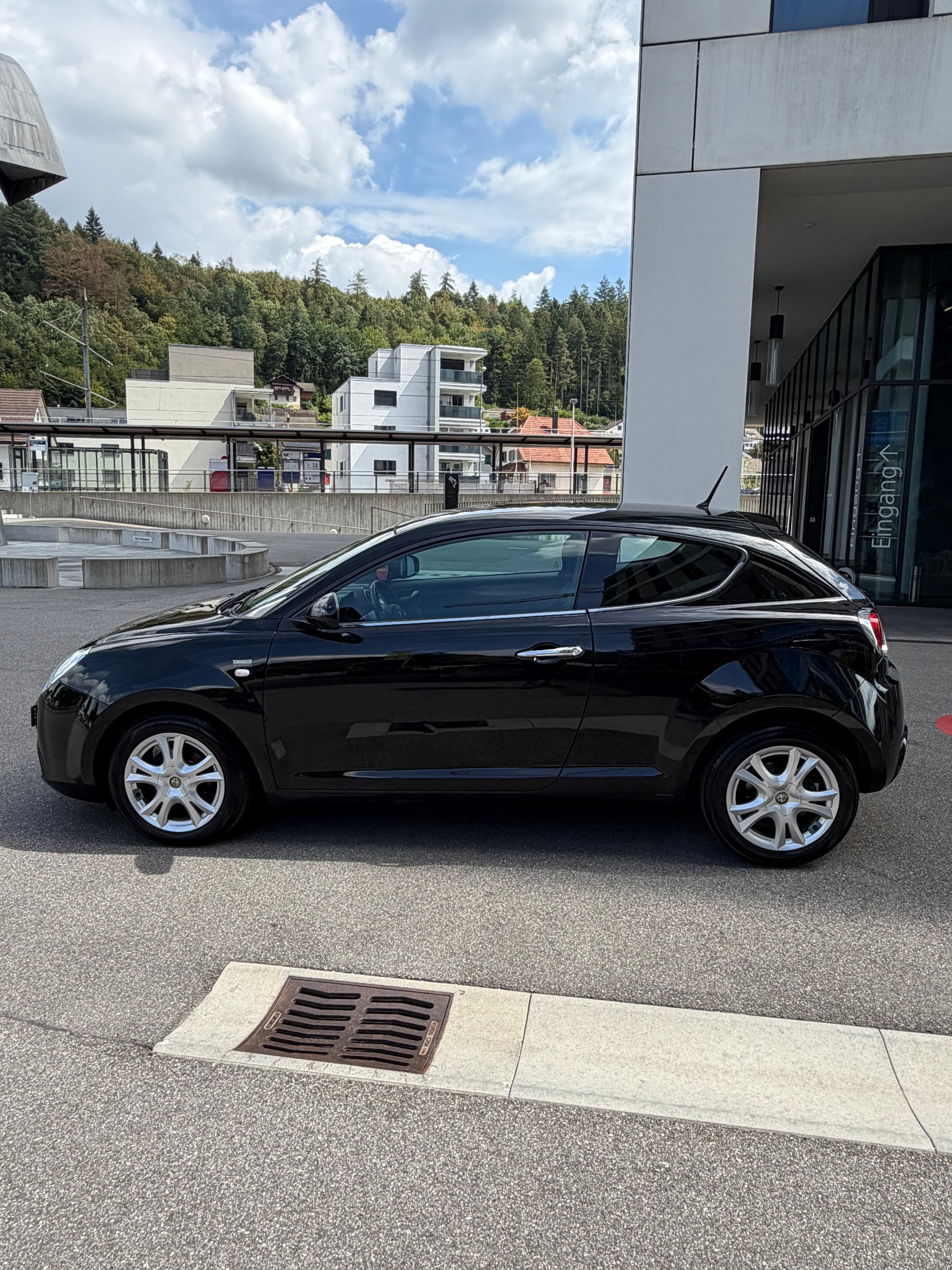 ALFA ROMEO MiTo 1.4 Distinctive-showroom-element-2