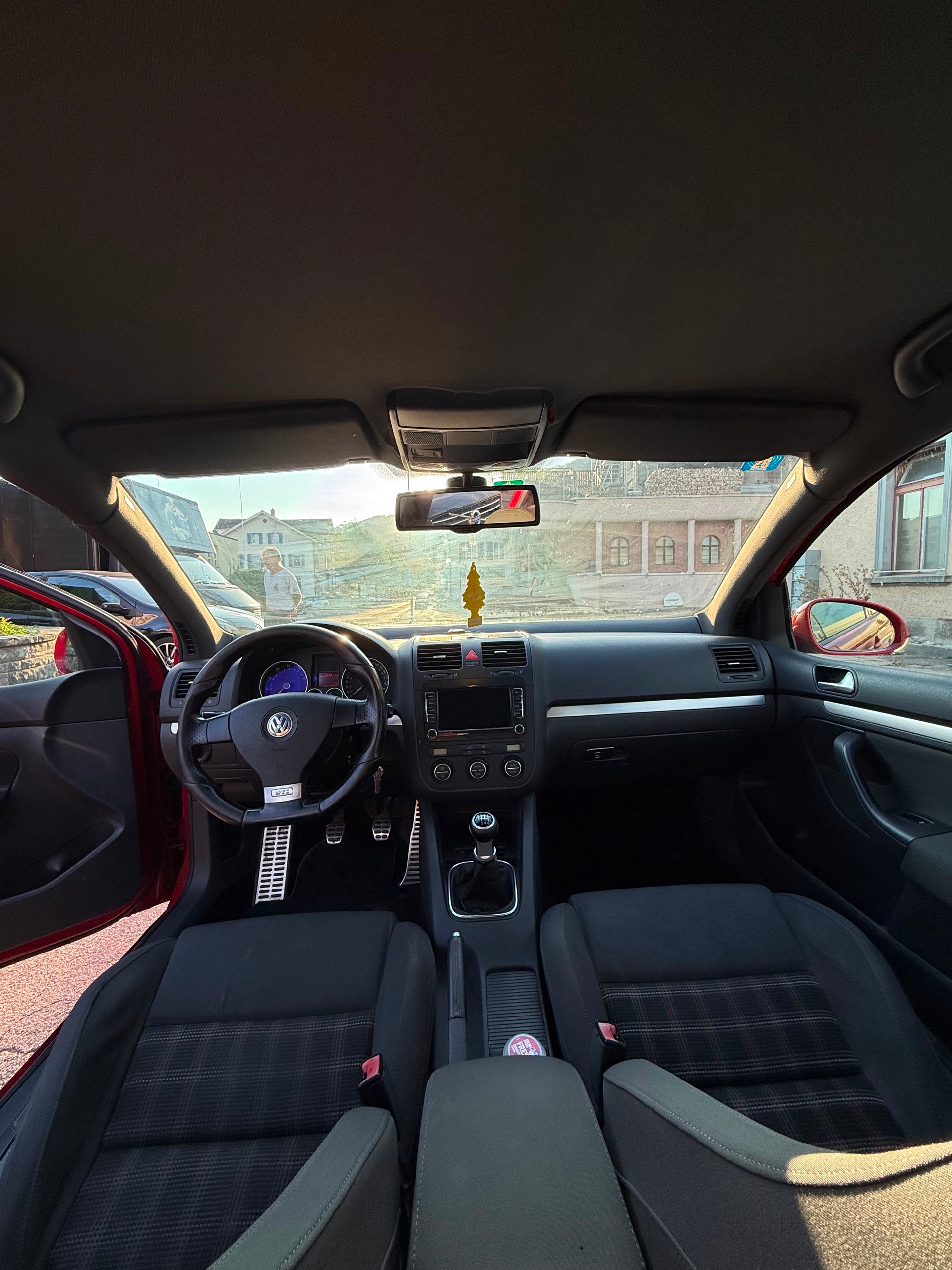 VW Gti-image-6