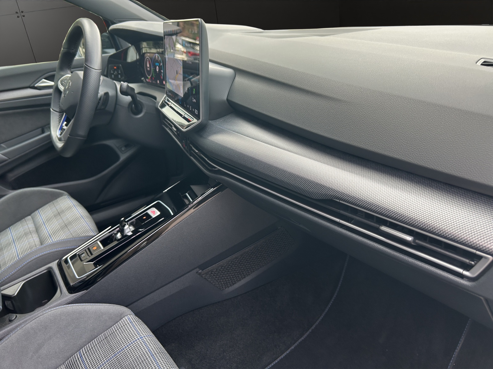 VW Golf 1.5 TSI PHEV GTE-image-20