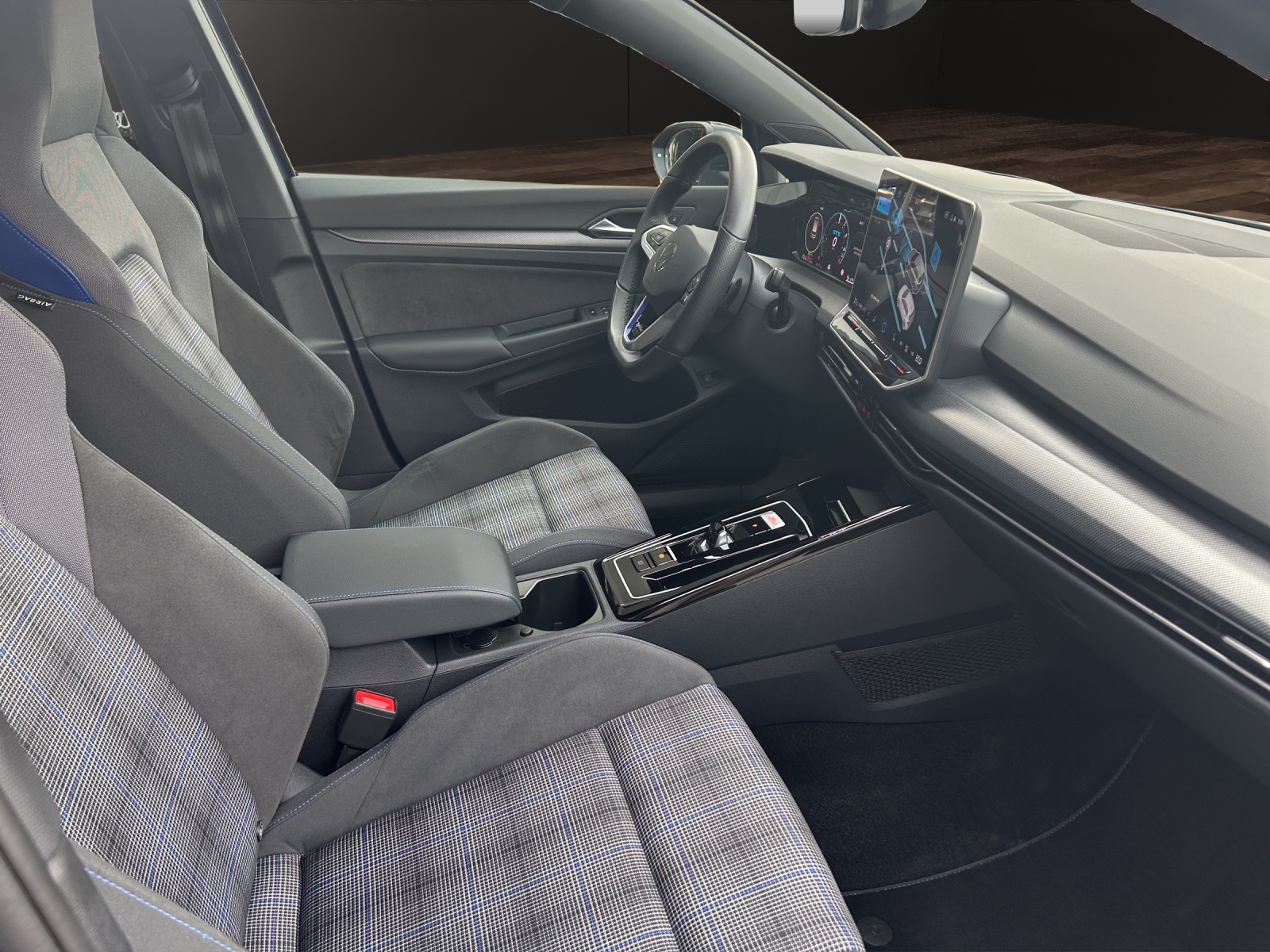 VW Golf 1.5 TSI PHEV GTE-image-15