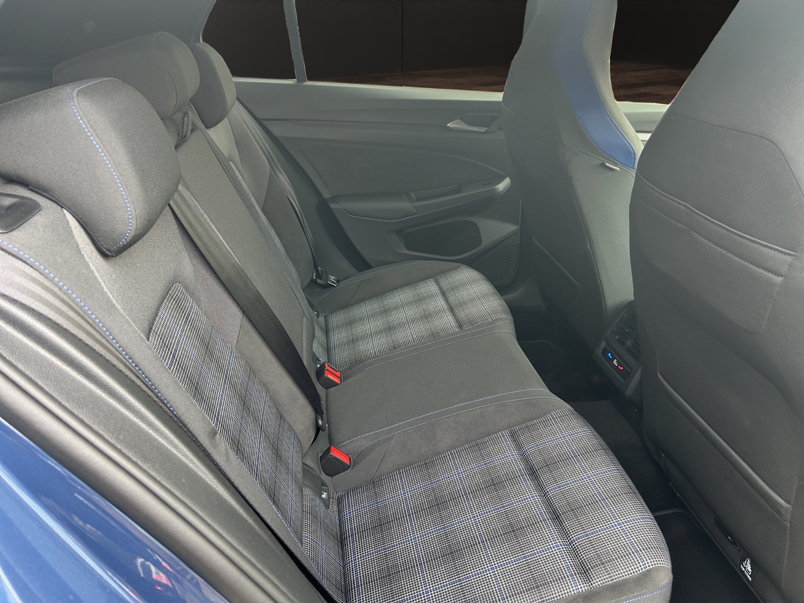 VW Golf 1.5 TSI PHEV GTE-image-16