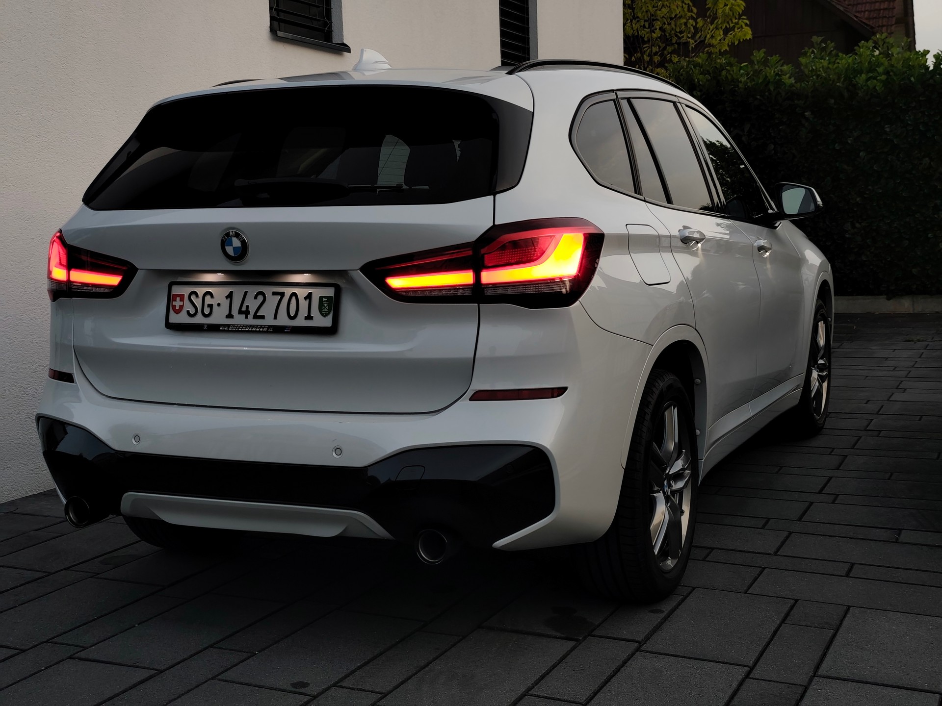 BMW X1 xDrive 25d M Sport Steptronic-image-2