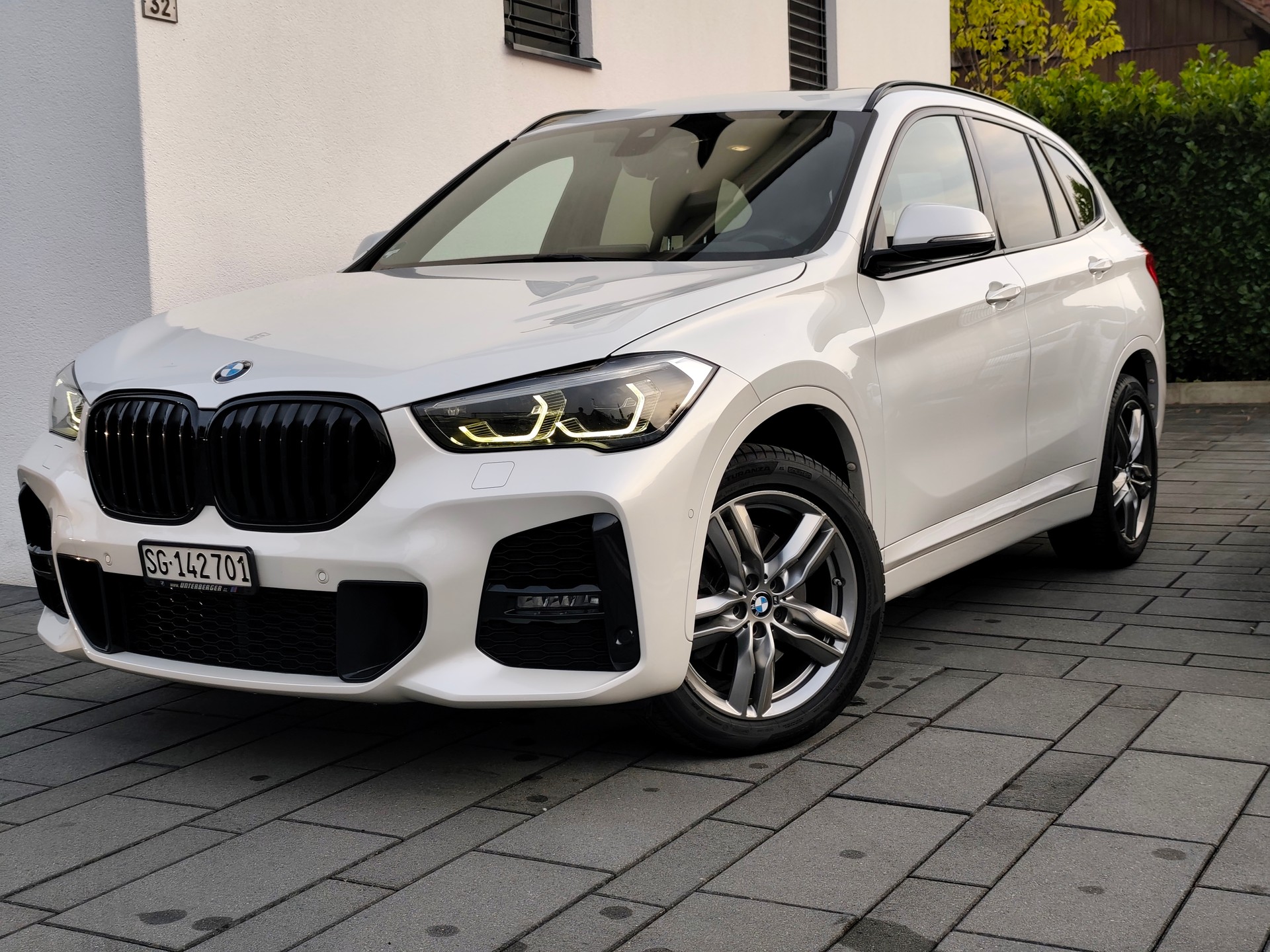 BMW X1 xDrive 25d M Sport Steptronic-image-0
