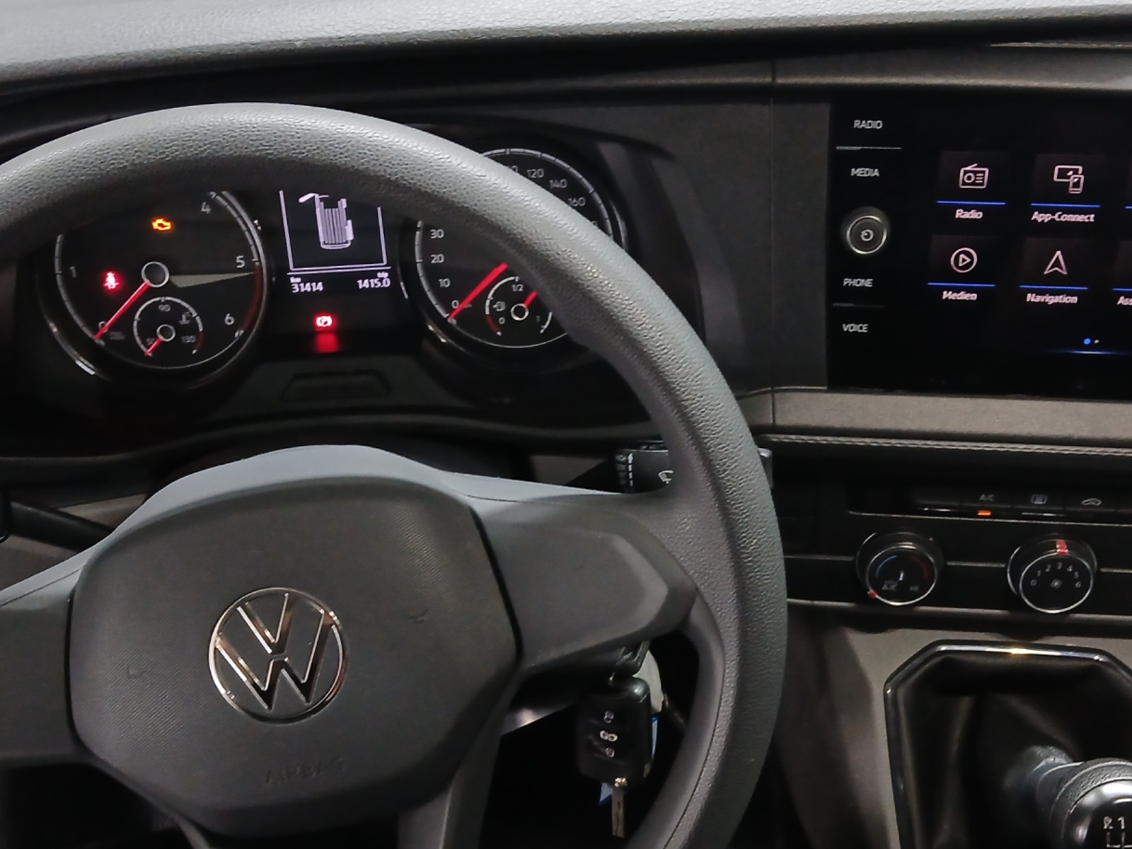 VW T6.1 2.0 TDI-image-7