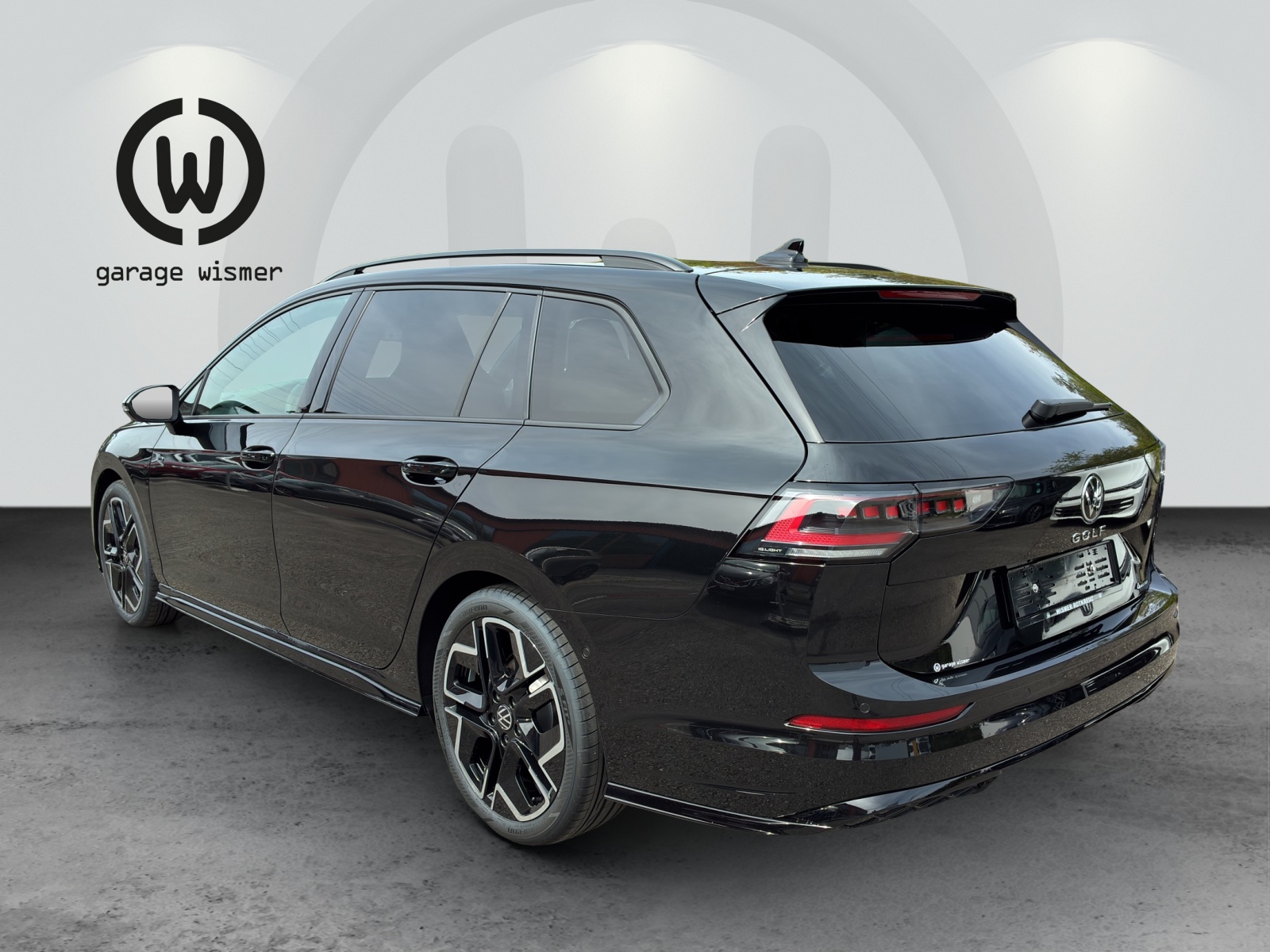 VW Golf Variant 2.0 TSI R-Line DSG 4 Motion-showroom-element-2
