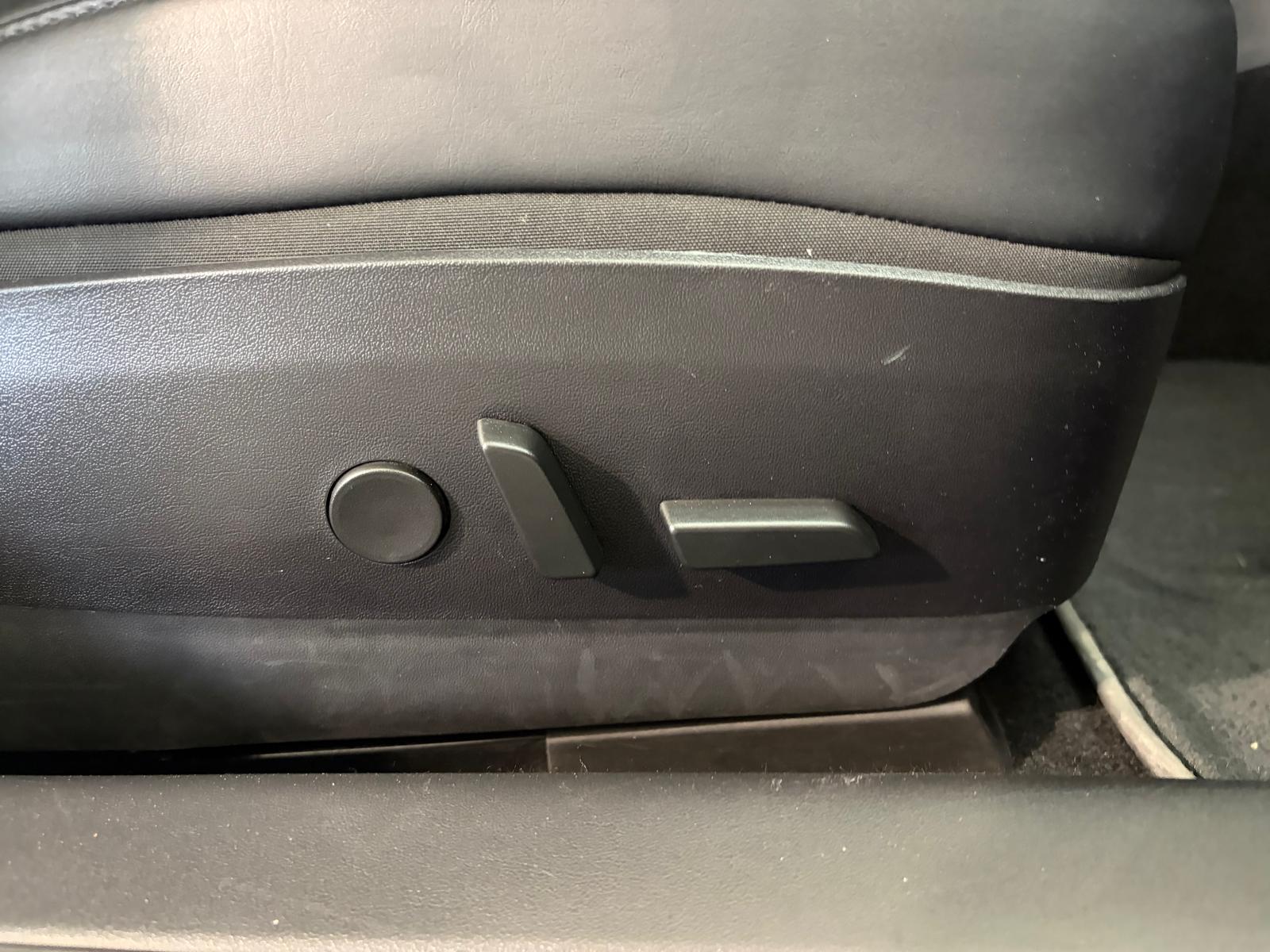 TESLA Model 3 Long Range Dual Motor AWD-image-14