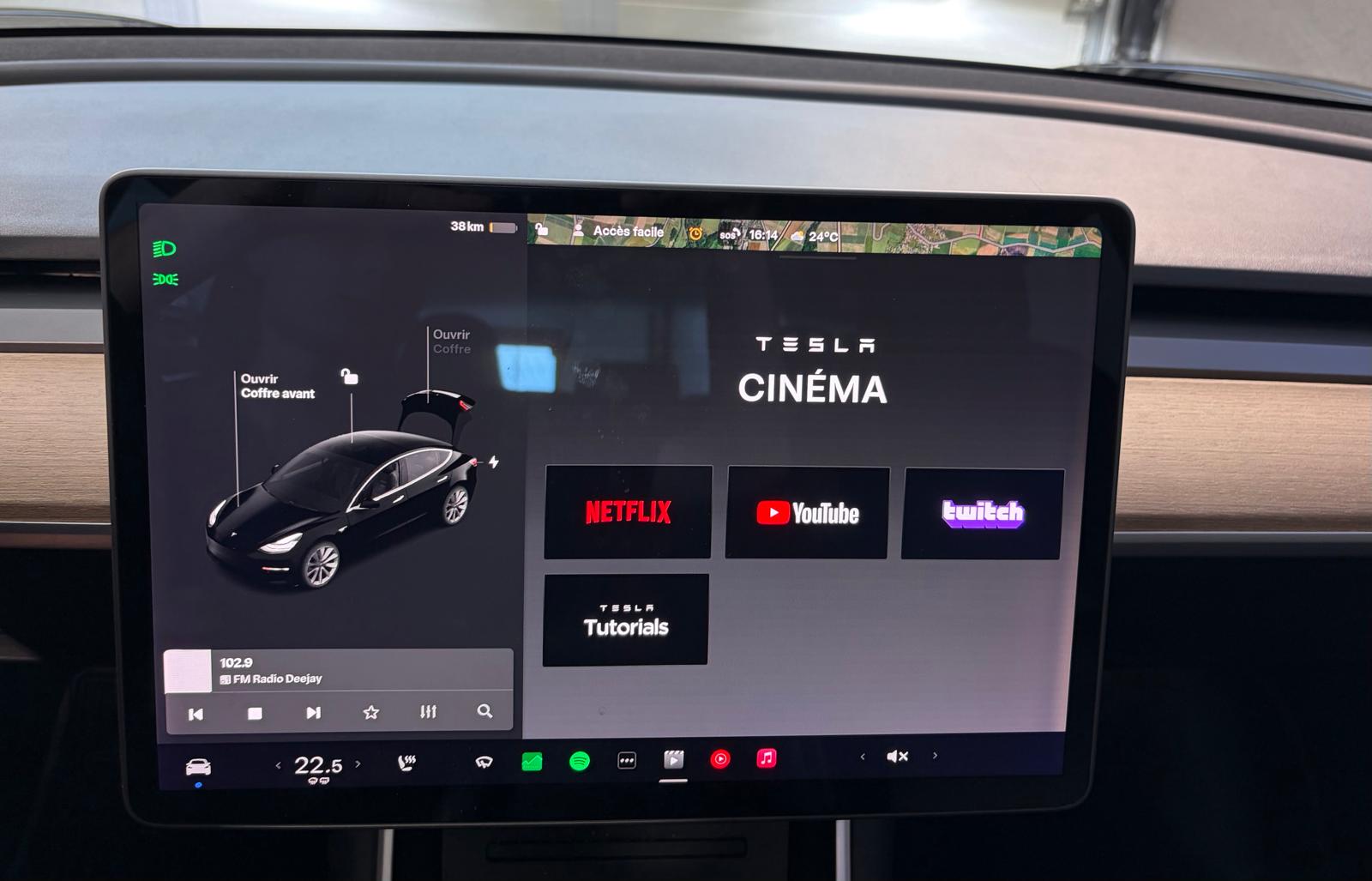 TESLA Model 3 Long Range Dual Motor AWD-image-24