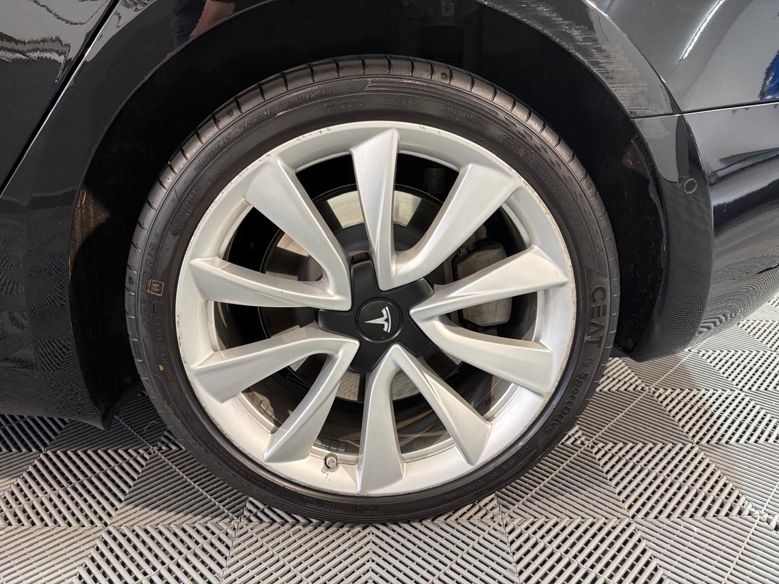 TESLA Model 3 Long Range Dual Motor AWD-image-26