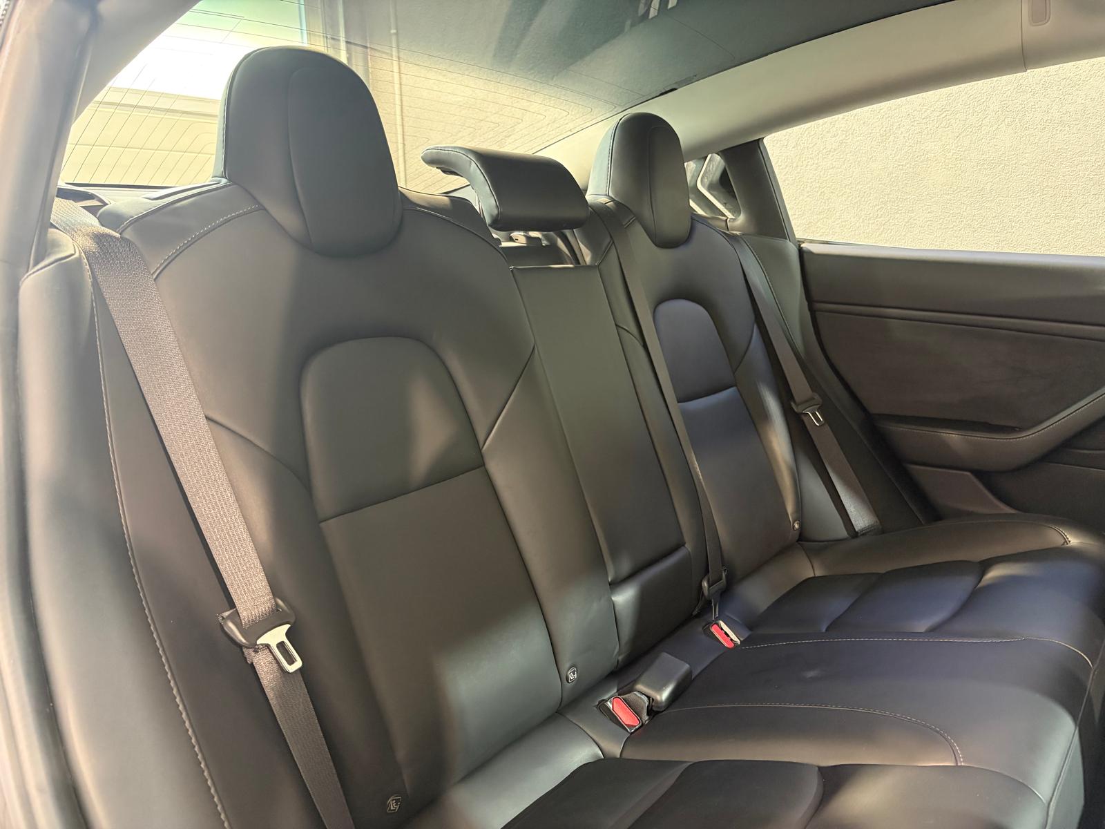TESLA Model 3 Long Range Dual Motor AWD-image-15