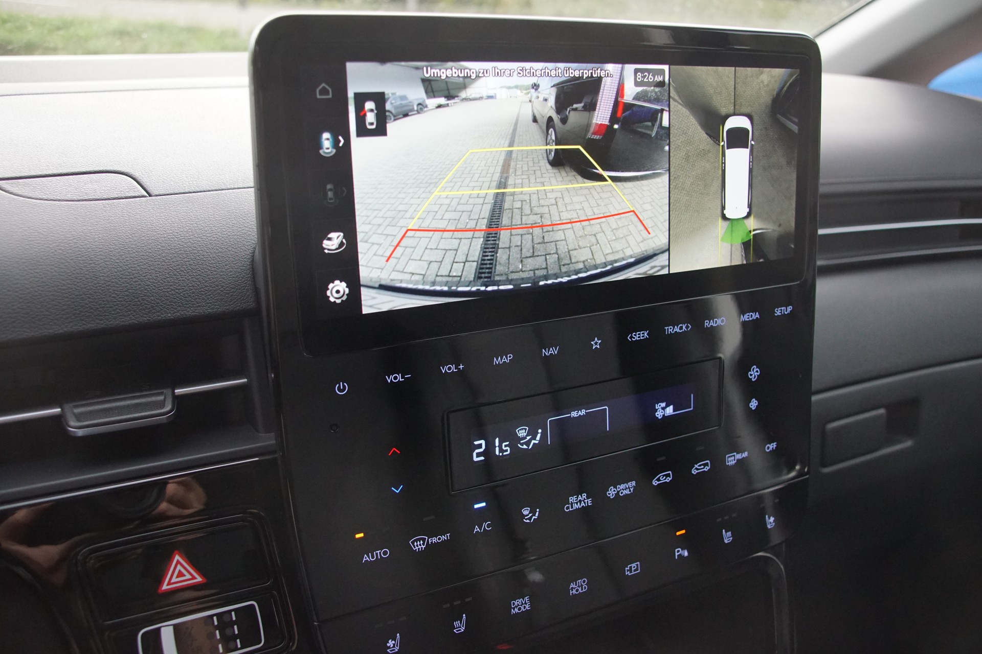 HYUNDAI Staria Premium 1.6 T-GDi HEV Vertex A *swiss*-image-20