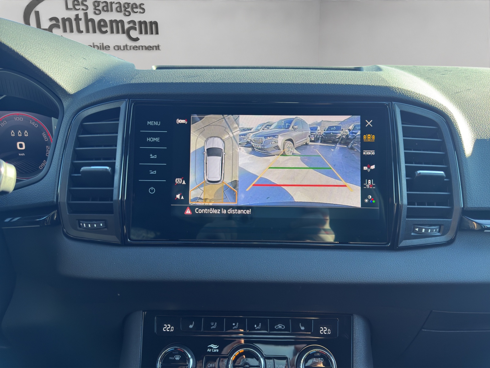 SKODA Karoq 2.0 TSI SportLine 4x4 DSG-image-12