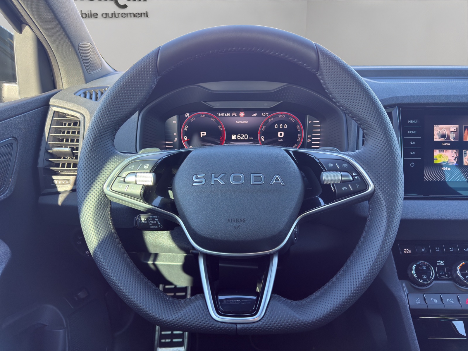 SKODA Karoq 2.0 TSI SportLine 4x4 DSG-image-10