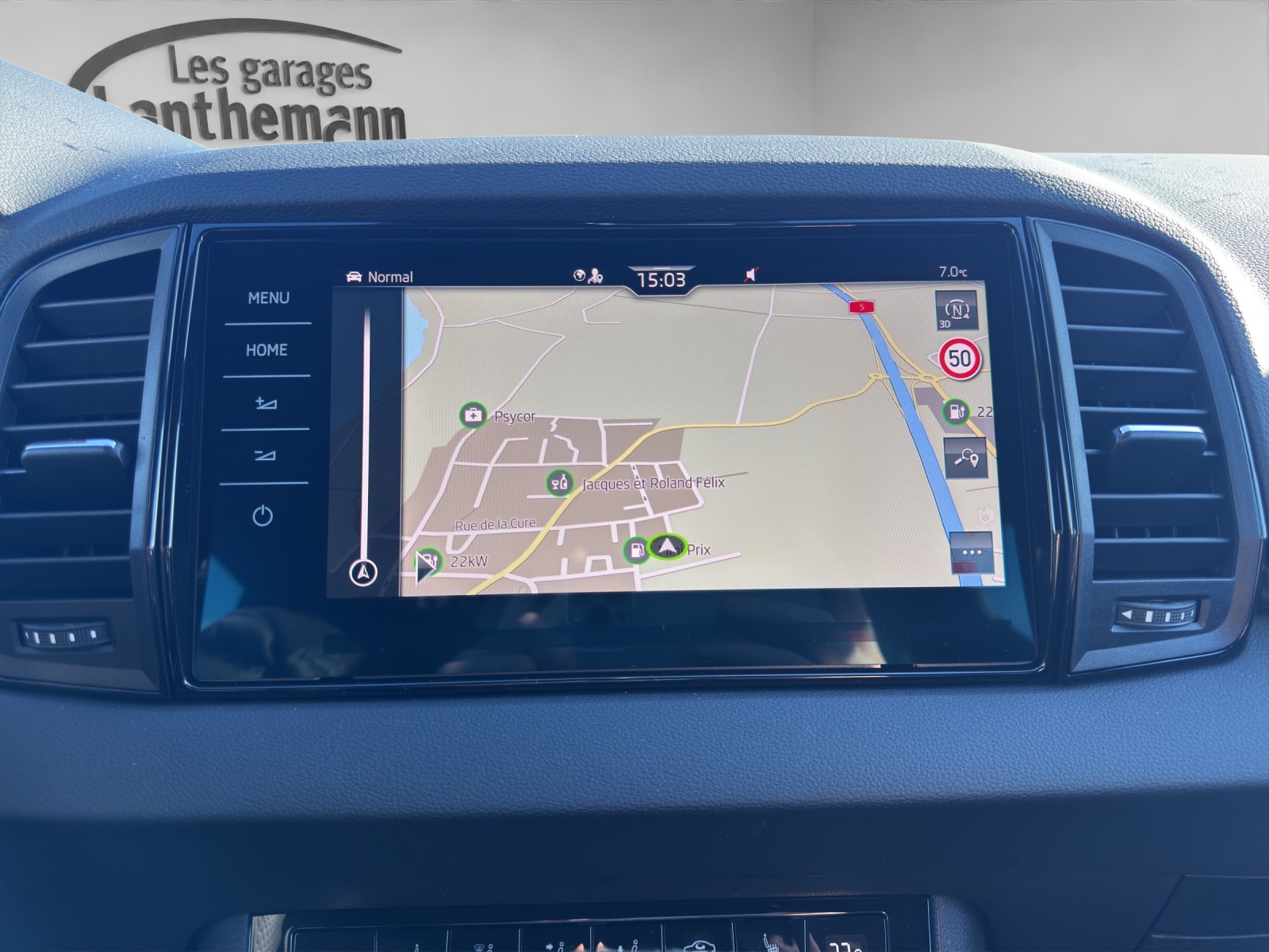 SKODA Karoq 2.0 TSI SportLine 4x4 DSG-image-13