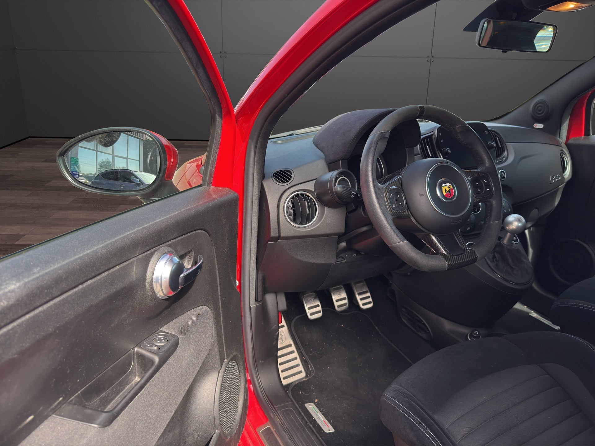 FIAT 595 1.4 16V Turbo Abarth Competizione-image-15