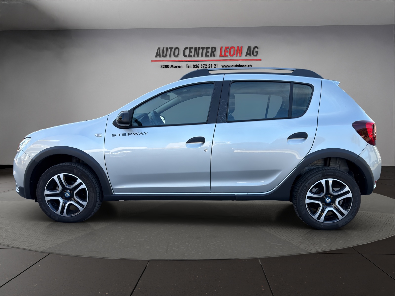 DACIA Sandero Tce 90 Stepway-showroom-element-2