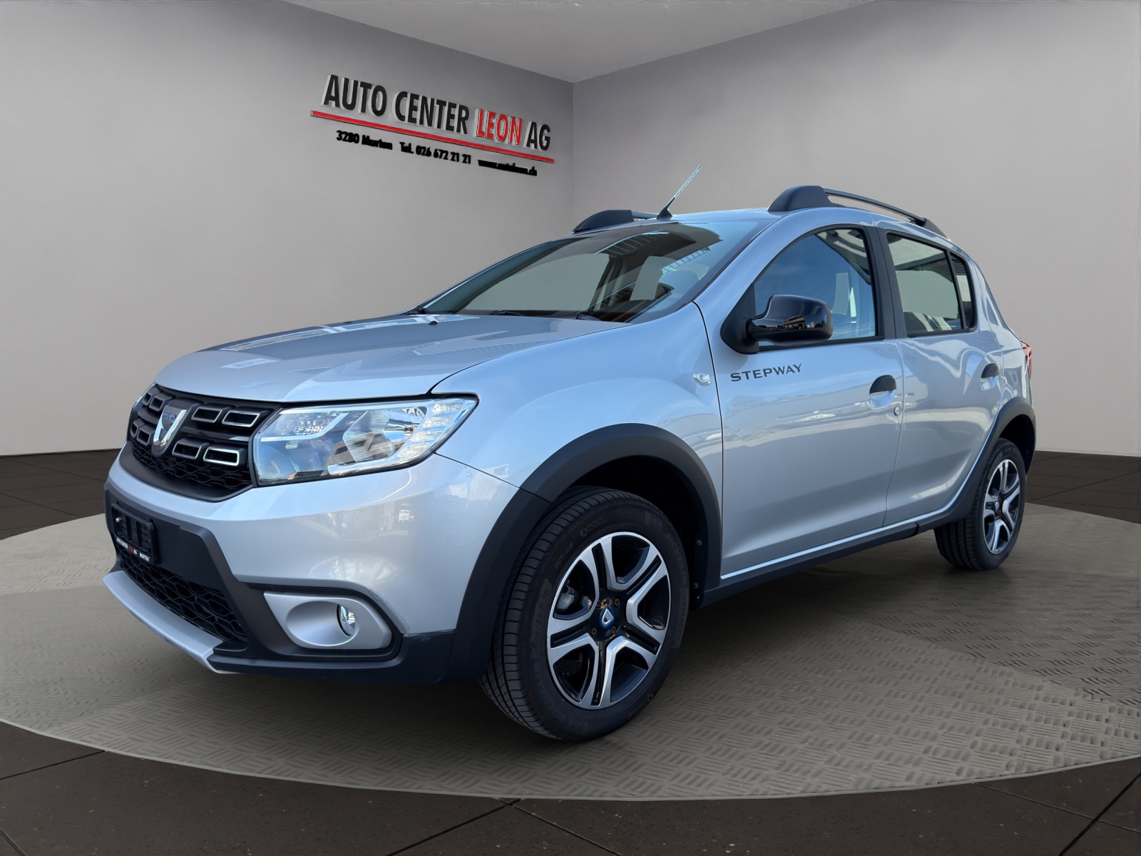 DACIA Sandero Tce 90 Stepway-showroom-element-1